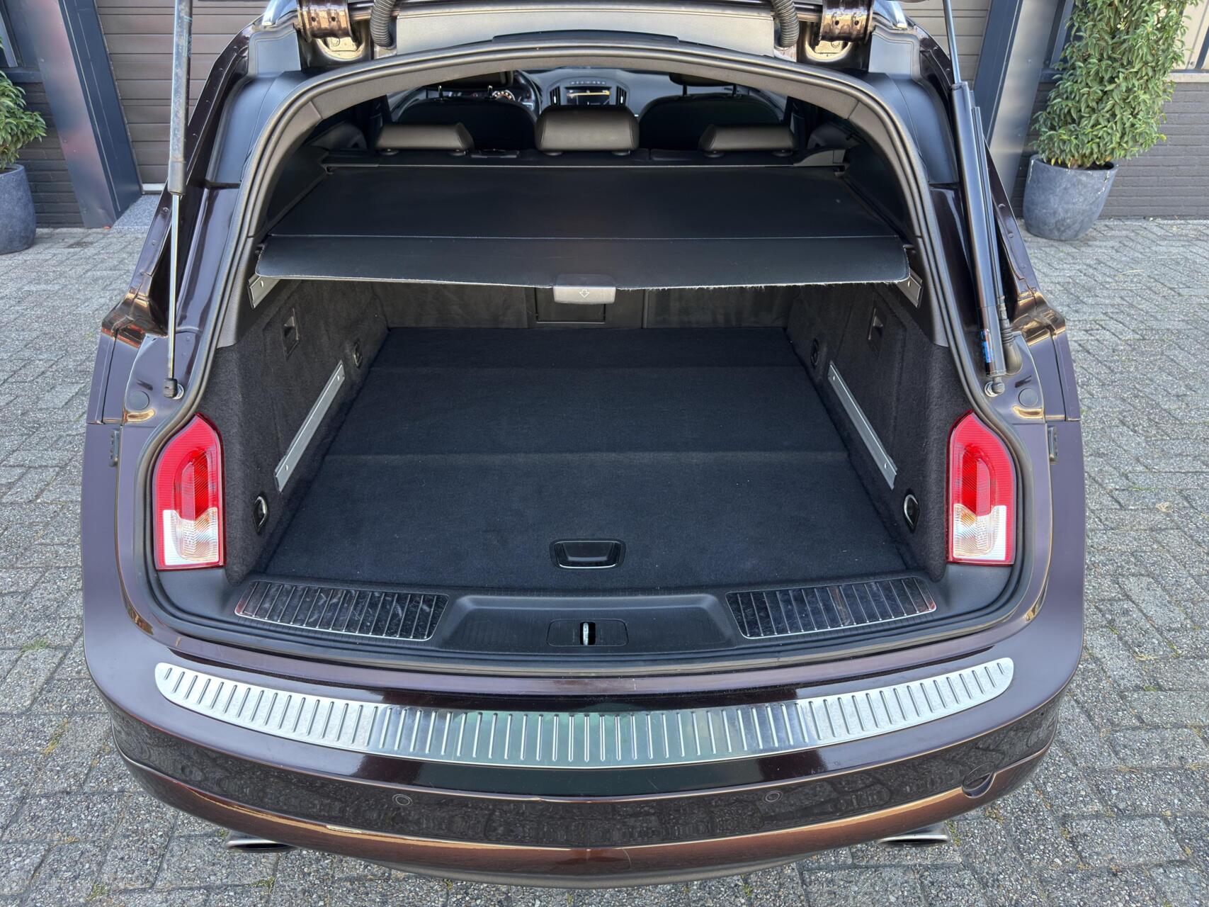 Foto van Opel Insignia Sports Tourer SW