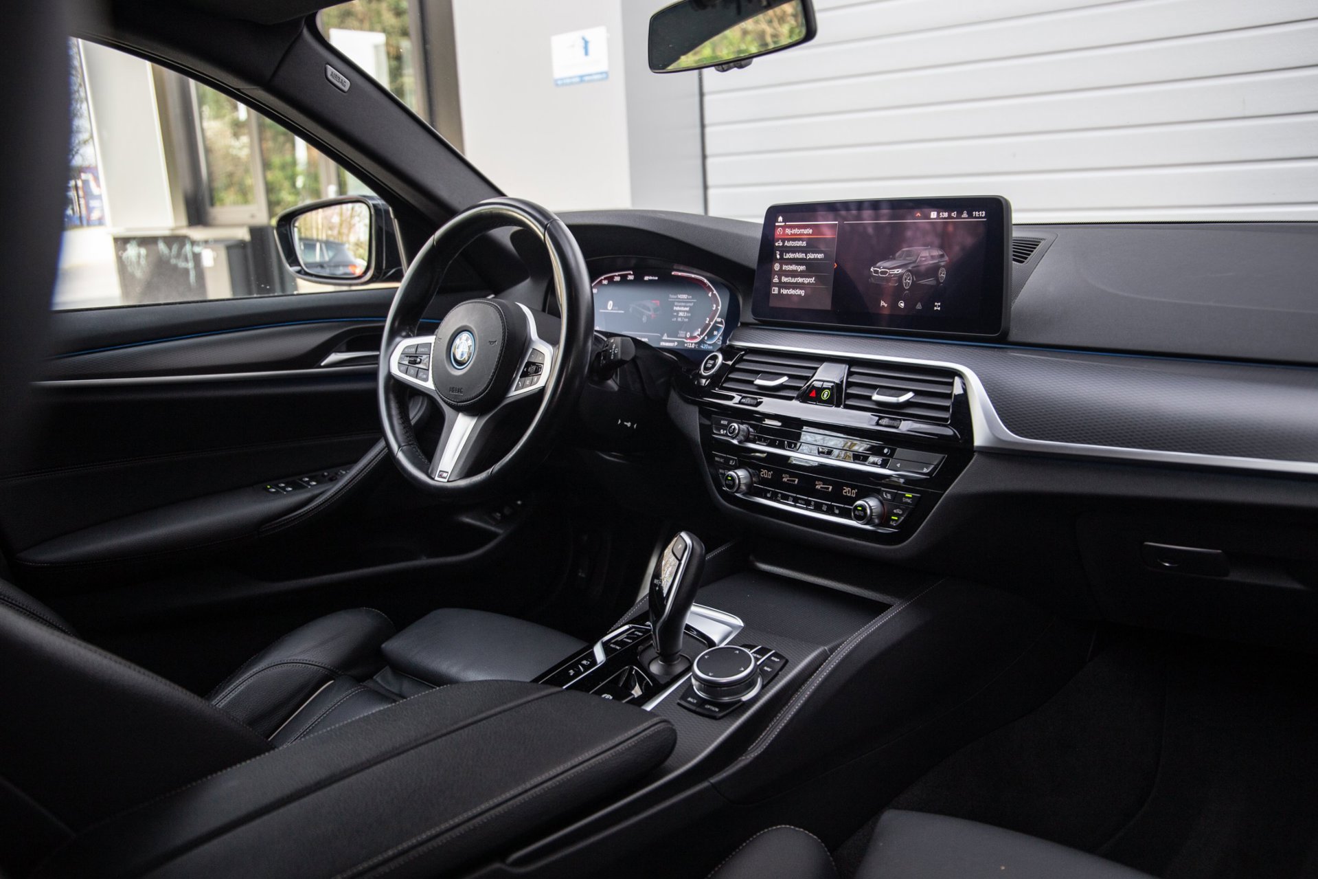 Foto van BMW 530e
