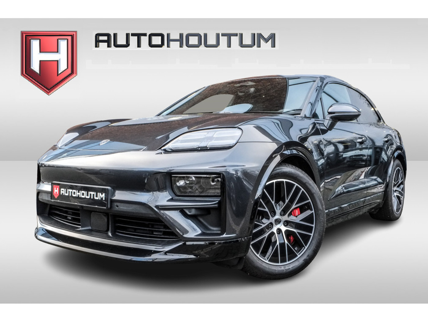 Porsche Macan Turbo Turbo 100 kWh | SOH 99% | Pano | 360° Camera | Warmtepomp | Sport Chrono 2025 - voorkant