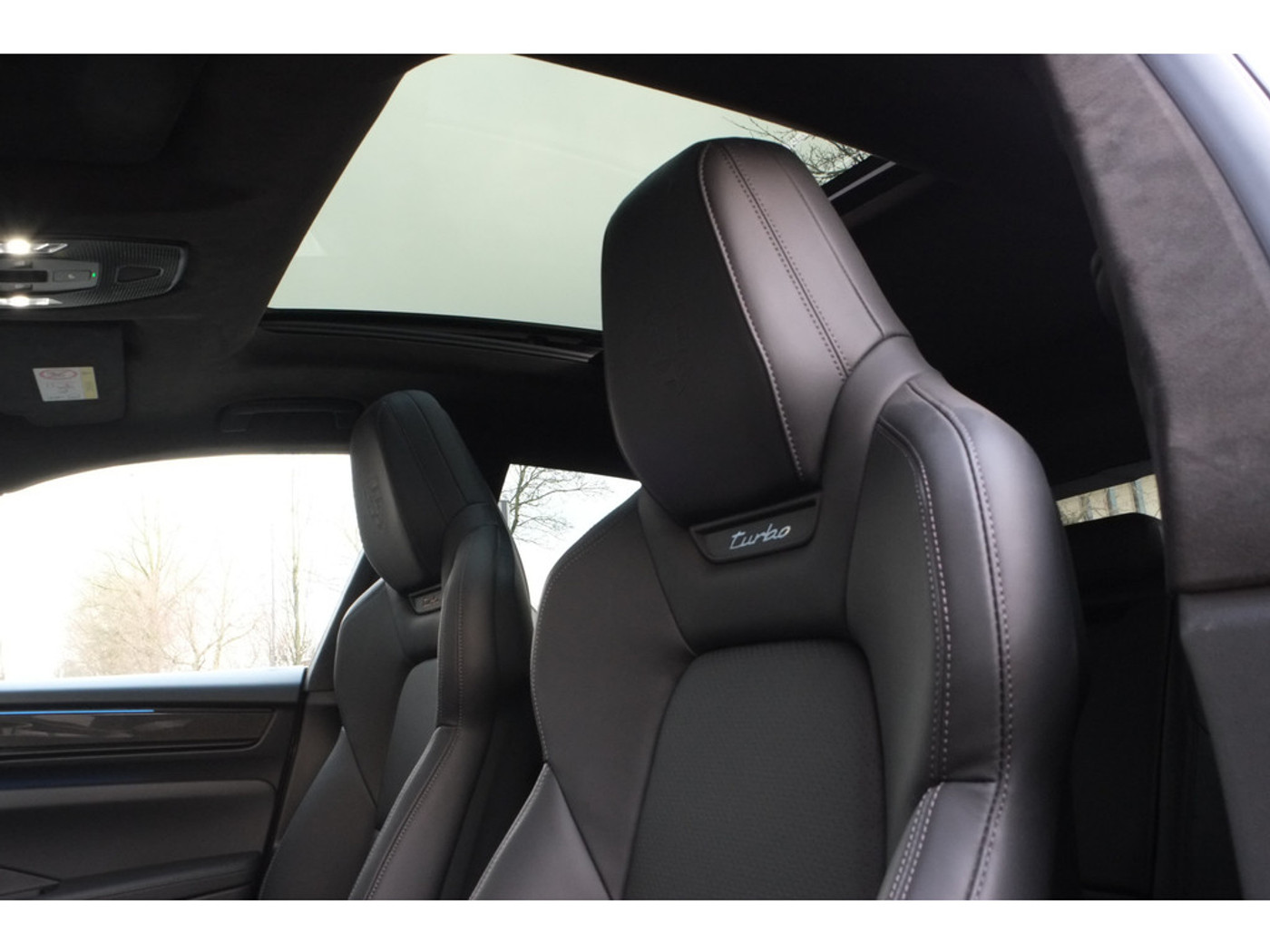 Foto van Porsche Macan Turbo