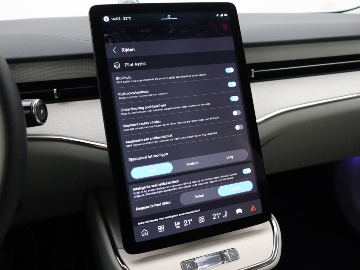 Foto van Volvo Es90