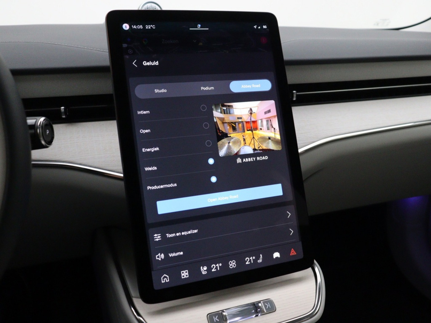 Foto van Volvo Es90