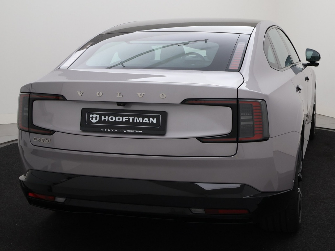 Foto van Volvo Es90