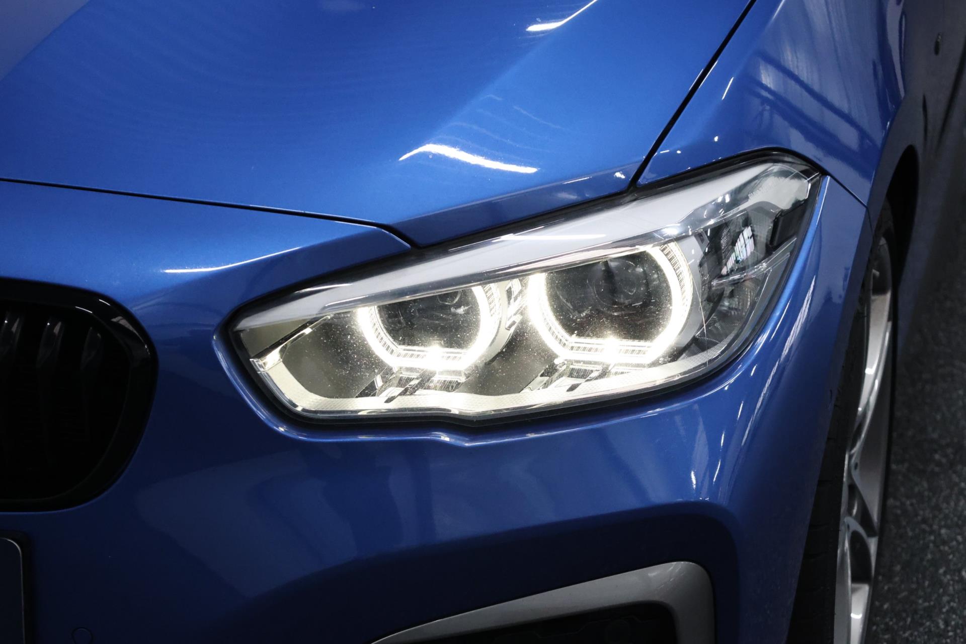 Foto van BMW M140i xDrive