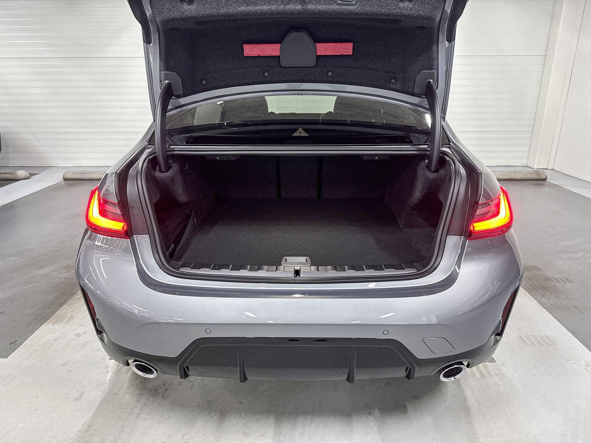 Foto van BMW 330e