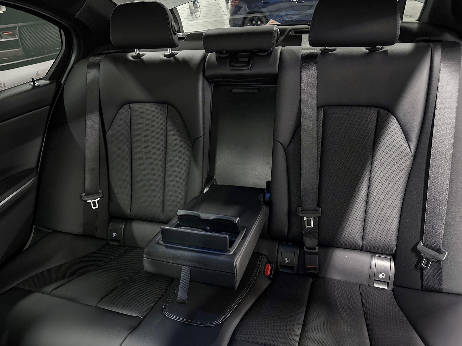 Foto van BMW 330e