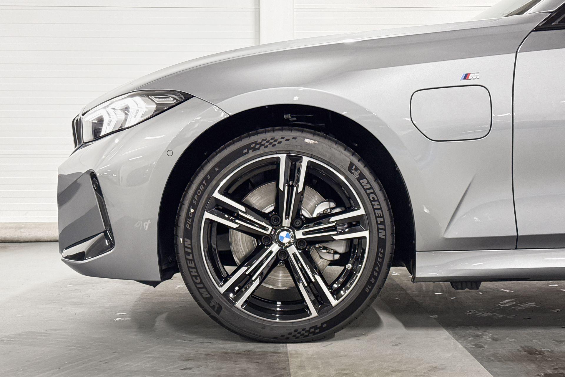 Foto van BMW 330e
