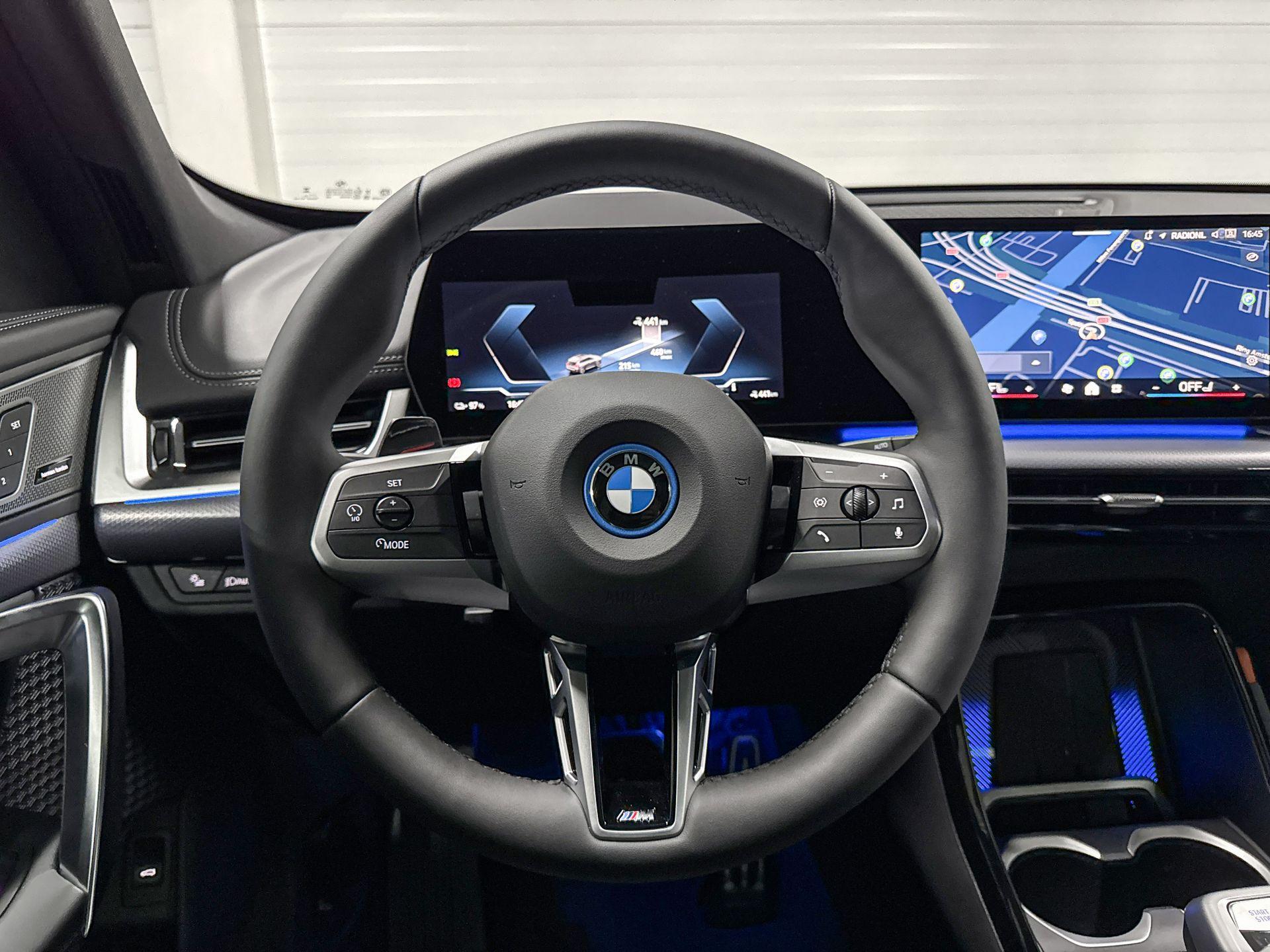 Foto van BMW Ix1 Edrive20