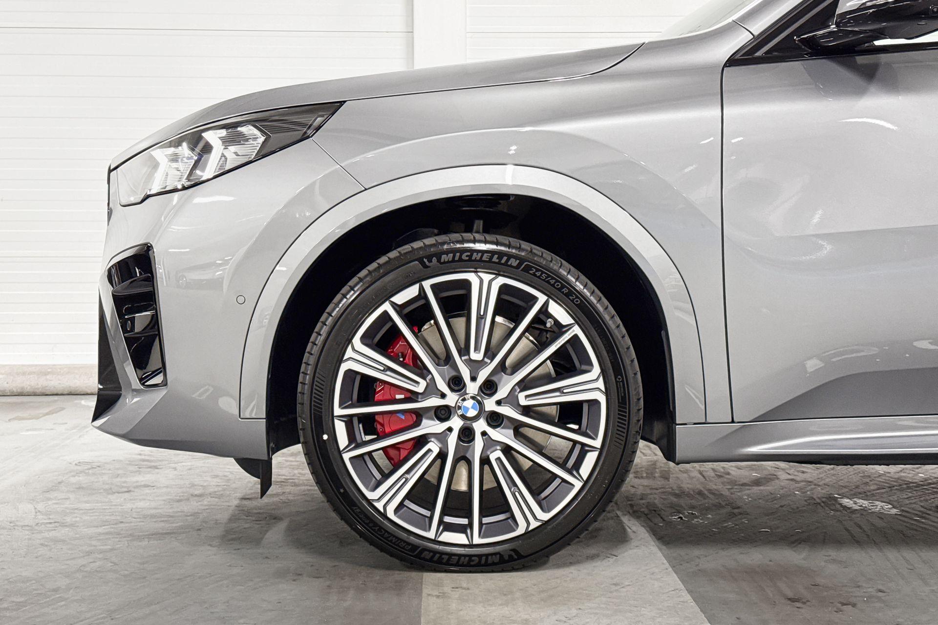 Foto van BMW Ix2 Edrive20