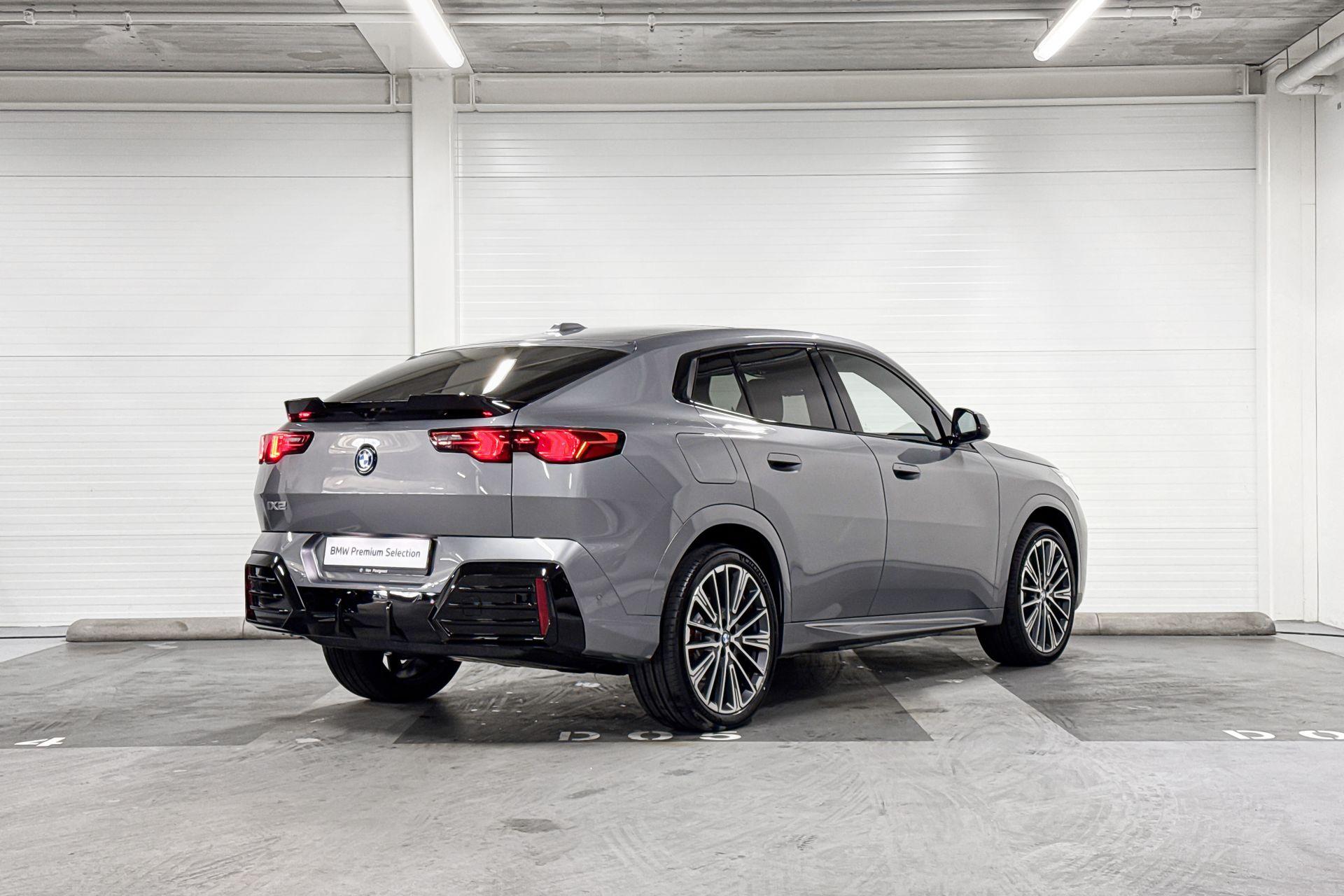 Foto van BMW Ix2 Edrive20