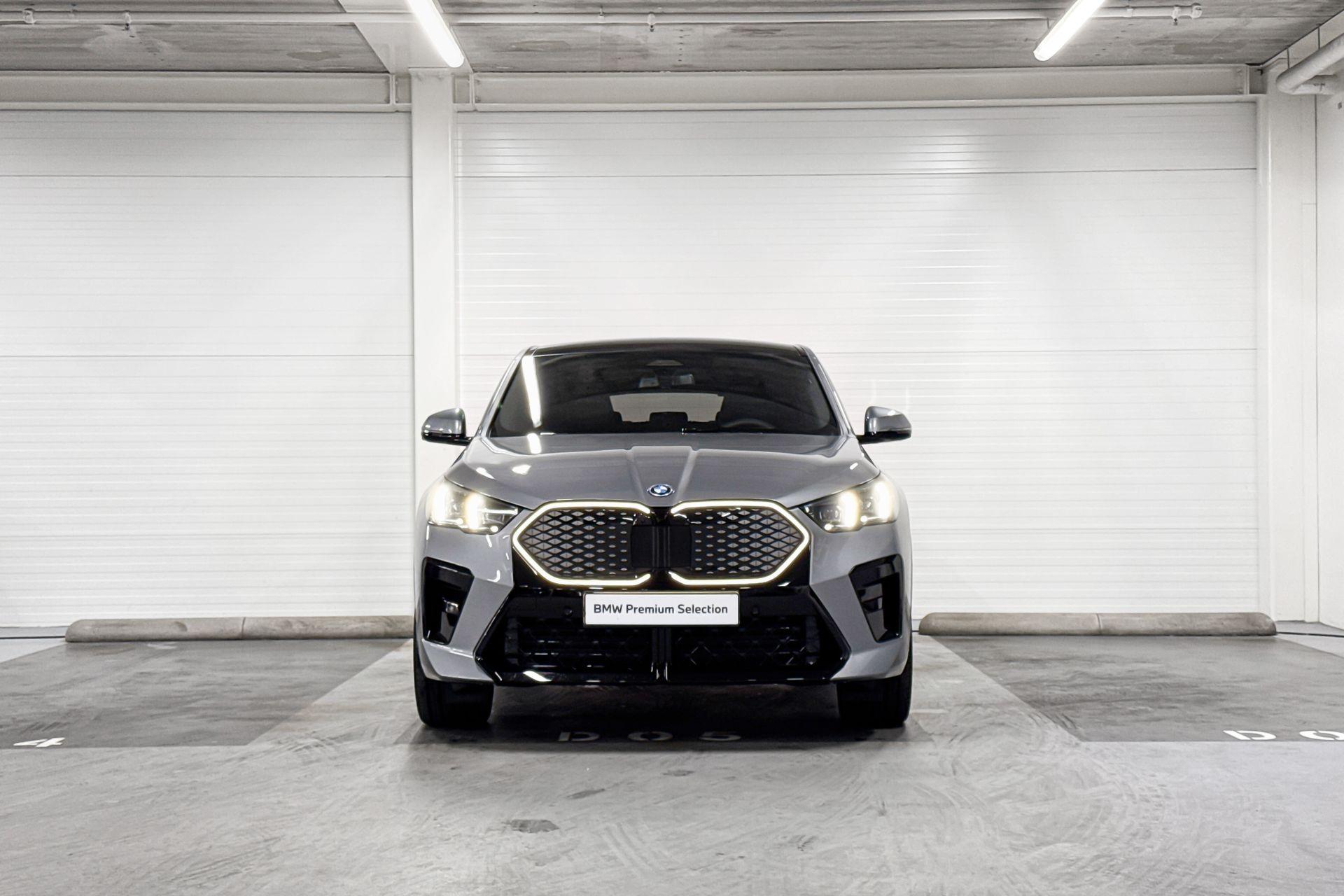 Foto van BMW Ix2 Edrive20