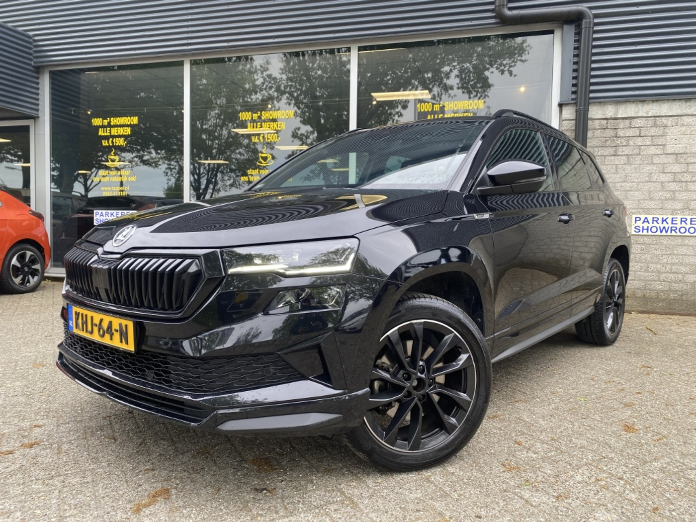 Skoda Karoq 1.5 TSI Sportline Business 2022 - voorkant