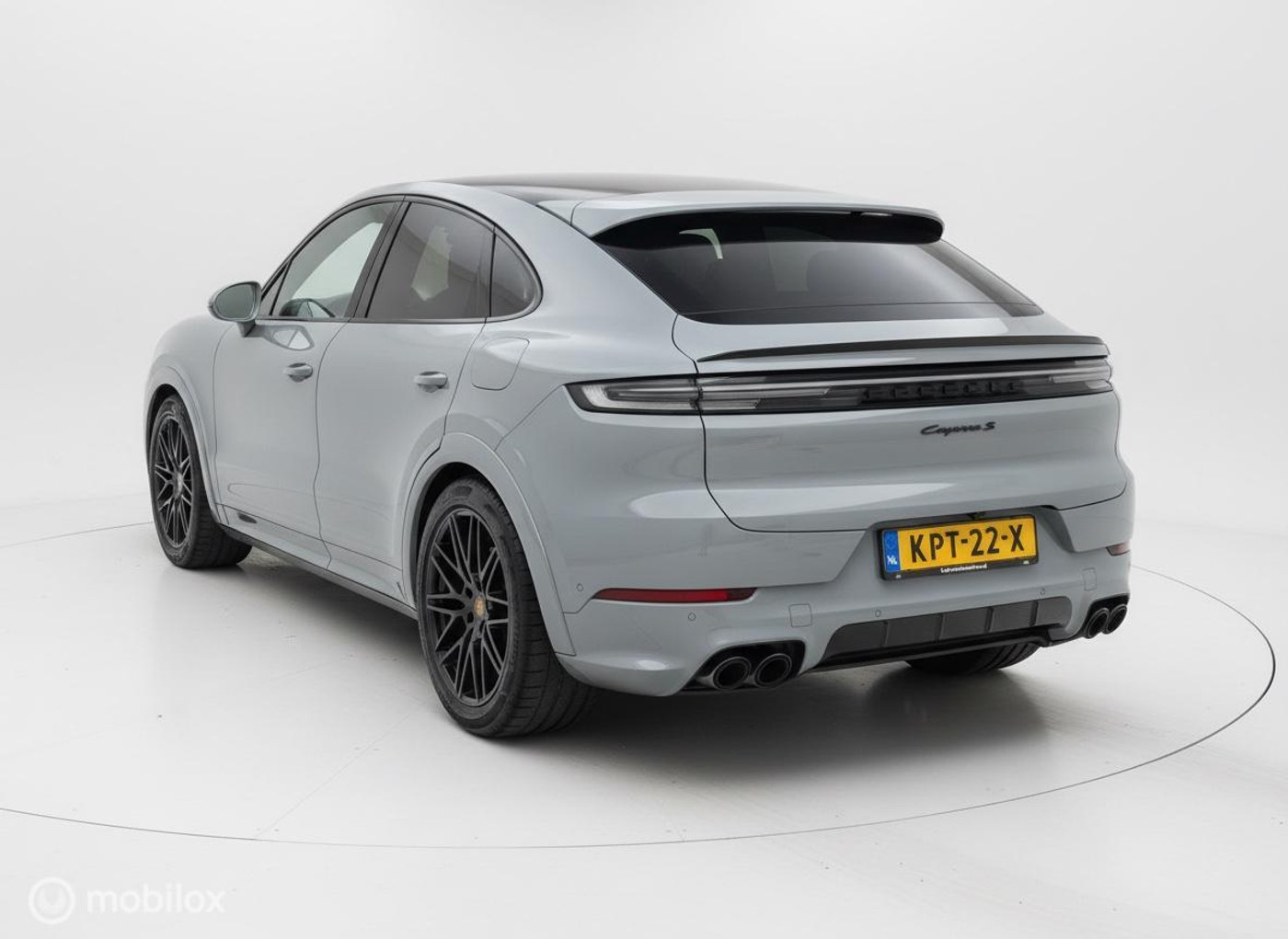 Foto van Porsche Cayenne S E-hybrid