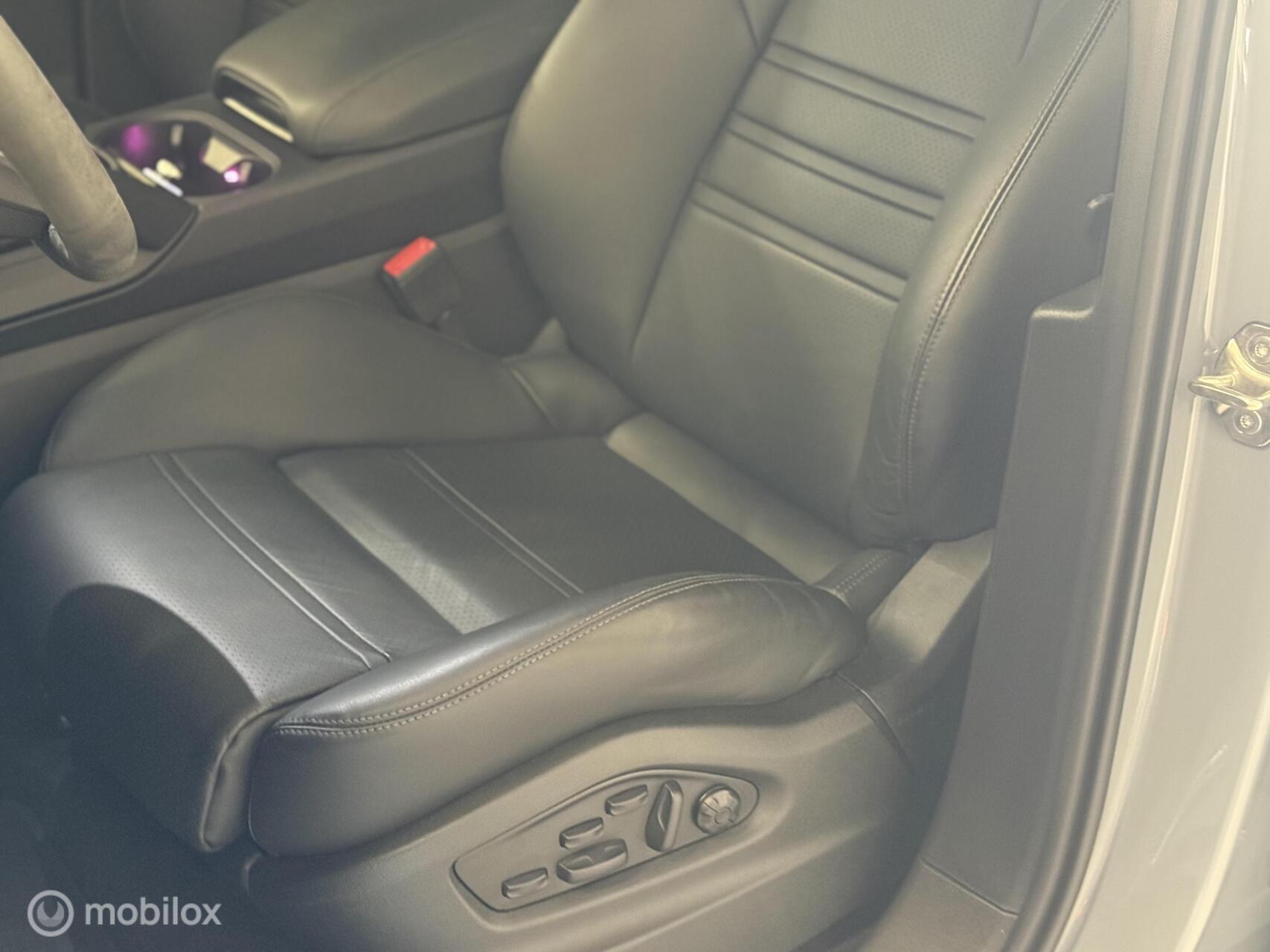 Foto van Porsche Cayenne S E-hybrid