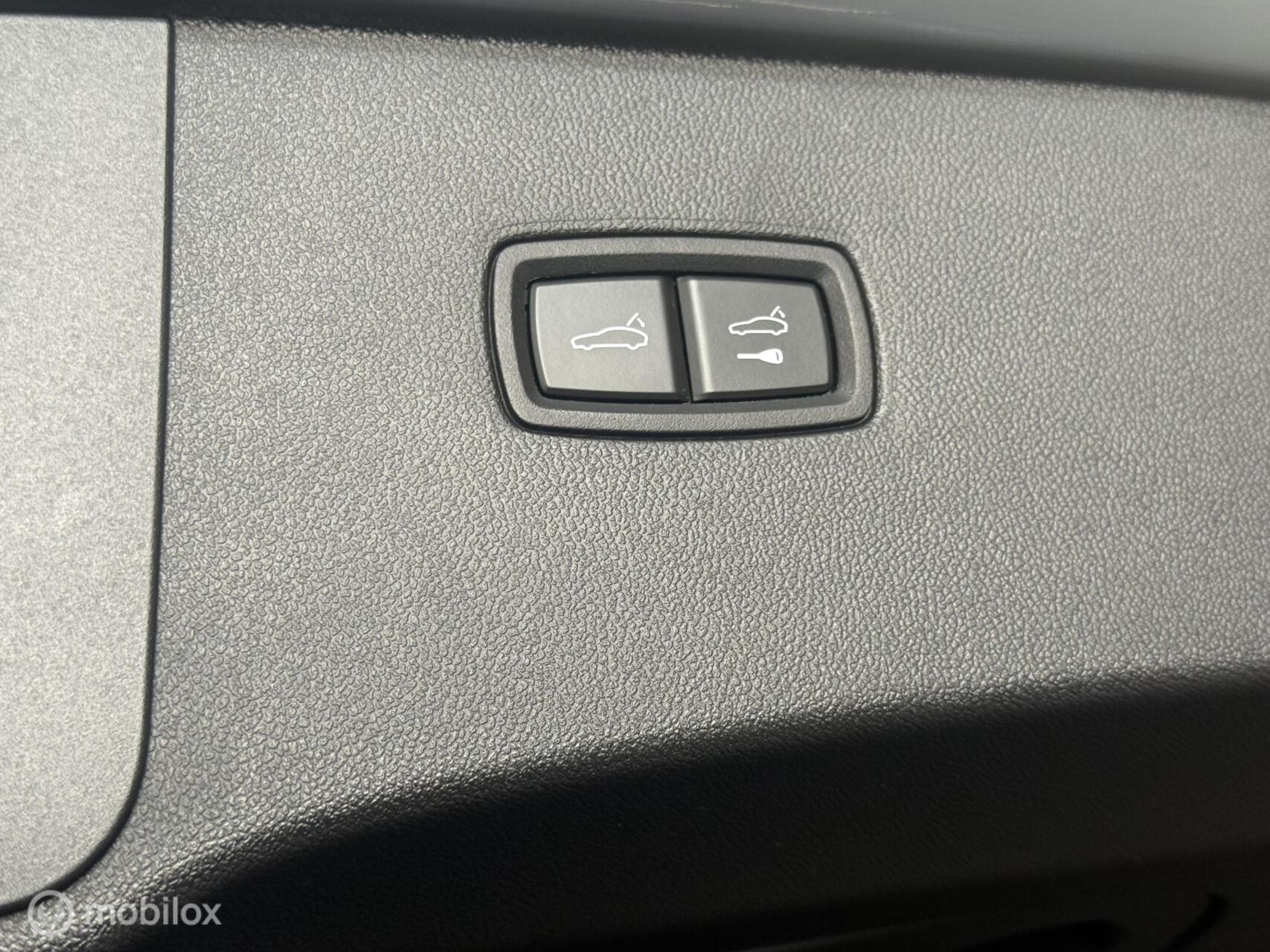 Foto van Porsche Cayenne S E-hybrid
