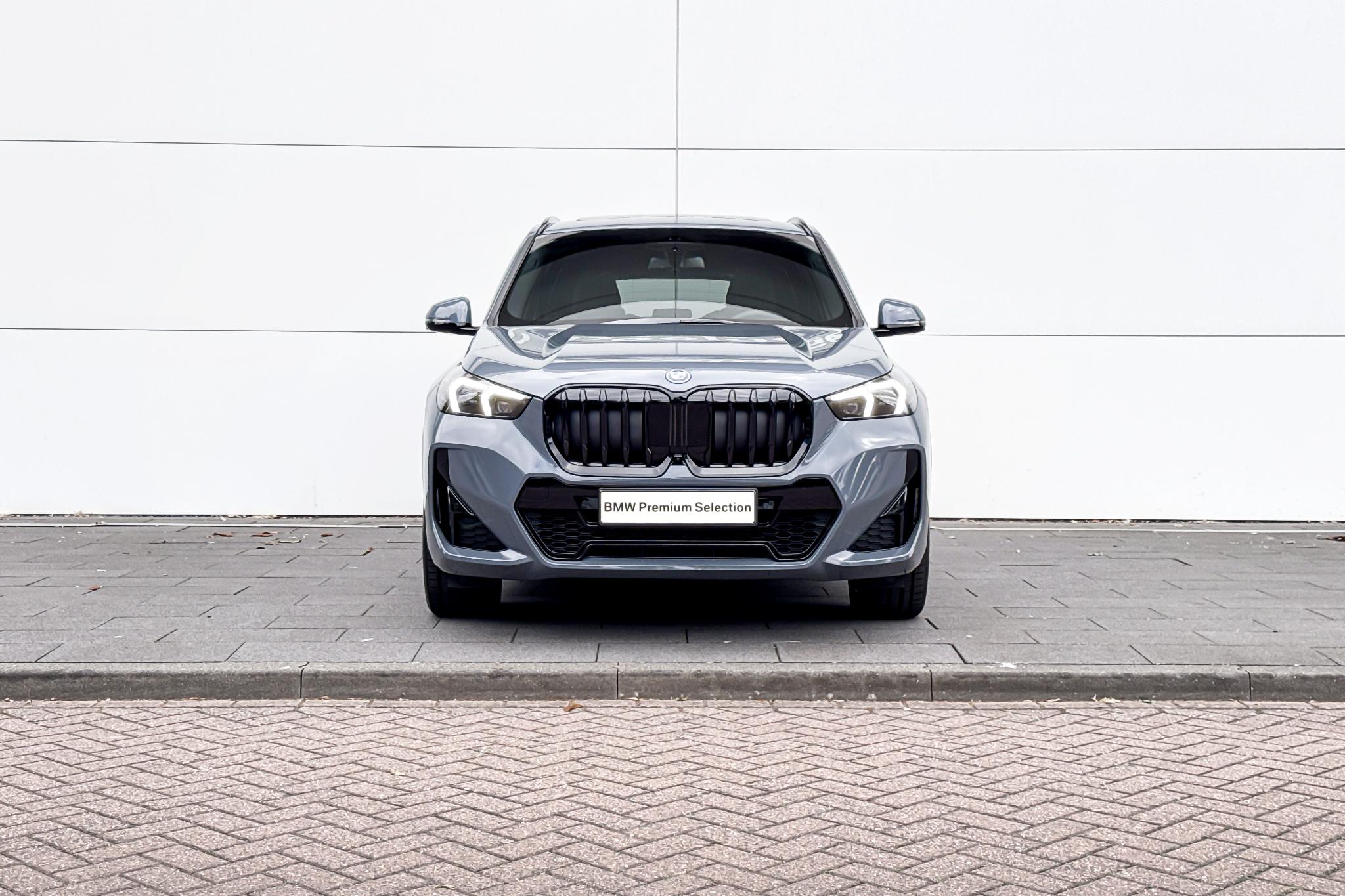 Foto van BMW X1 Xdrive25e