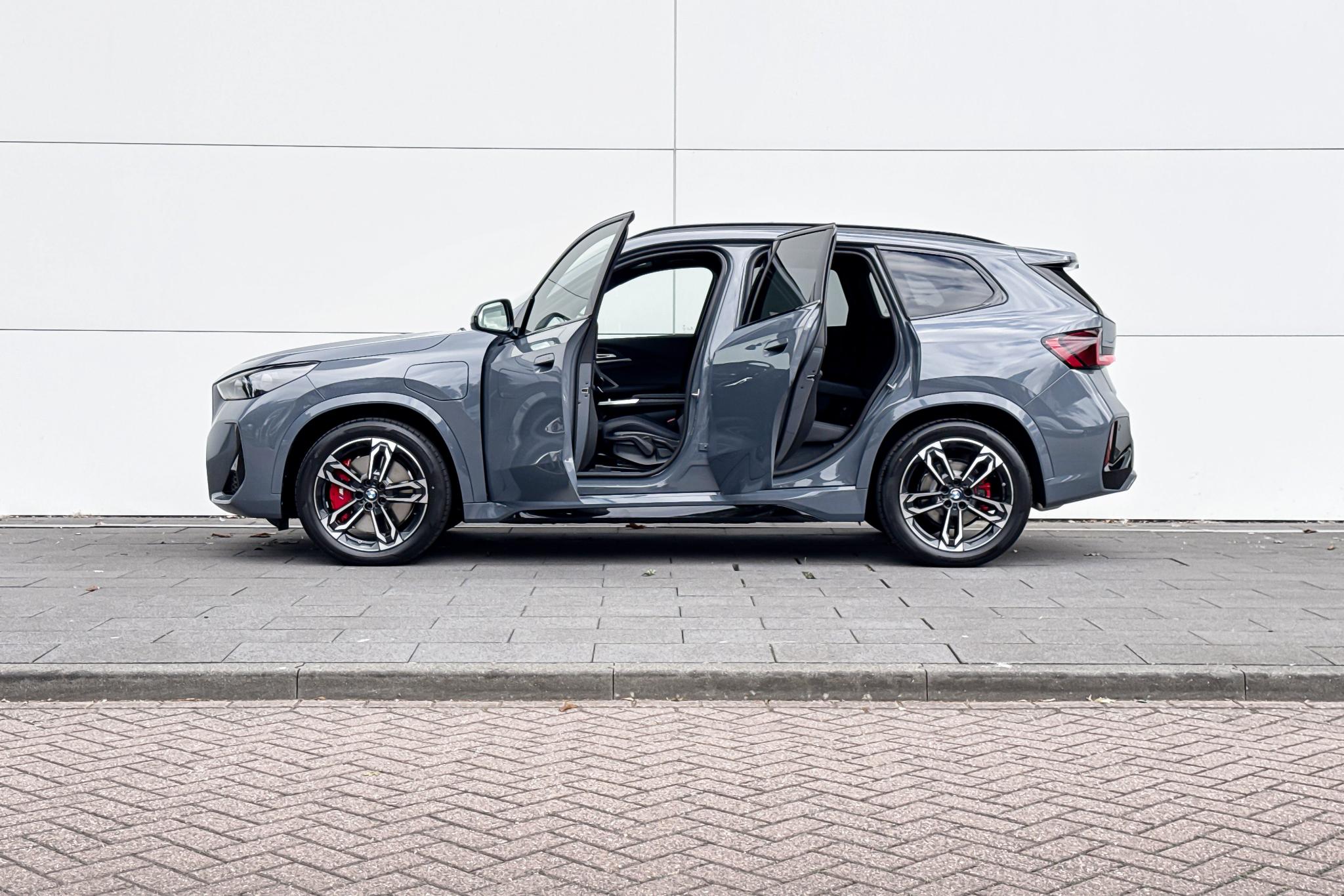 Foto van BMW X1 Xdrive25e