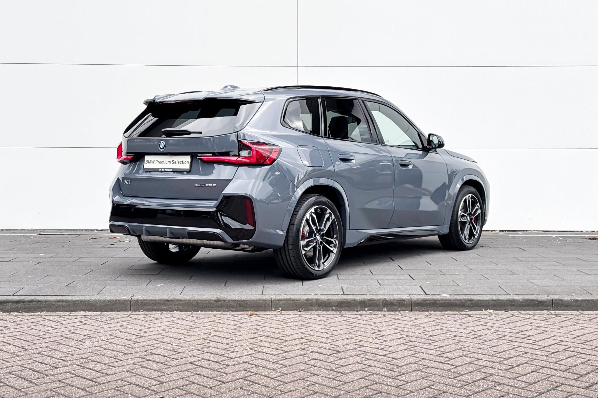 Foto van BMW X1 Xdrive25e