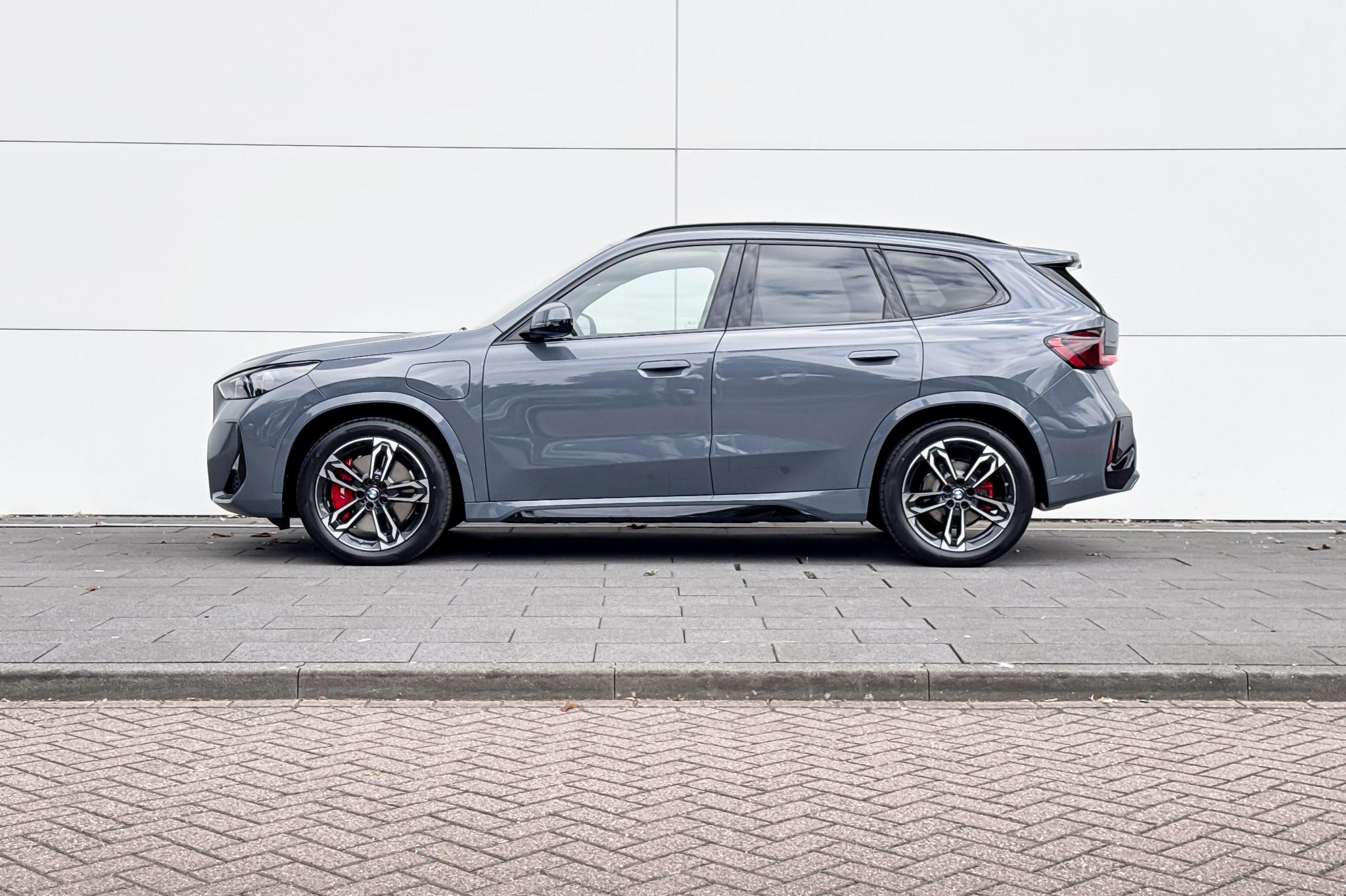 Foto van BMW X1 Xdrive25e