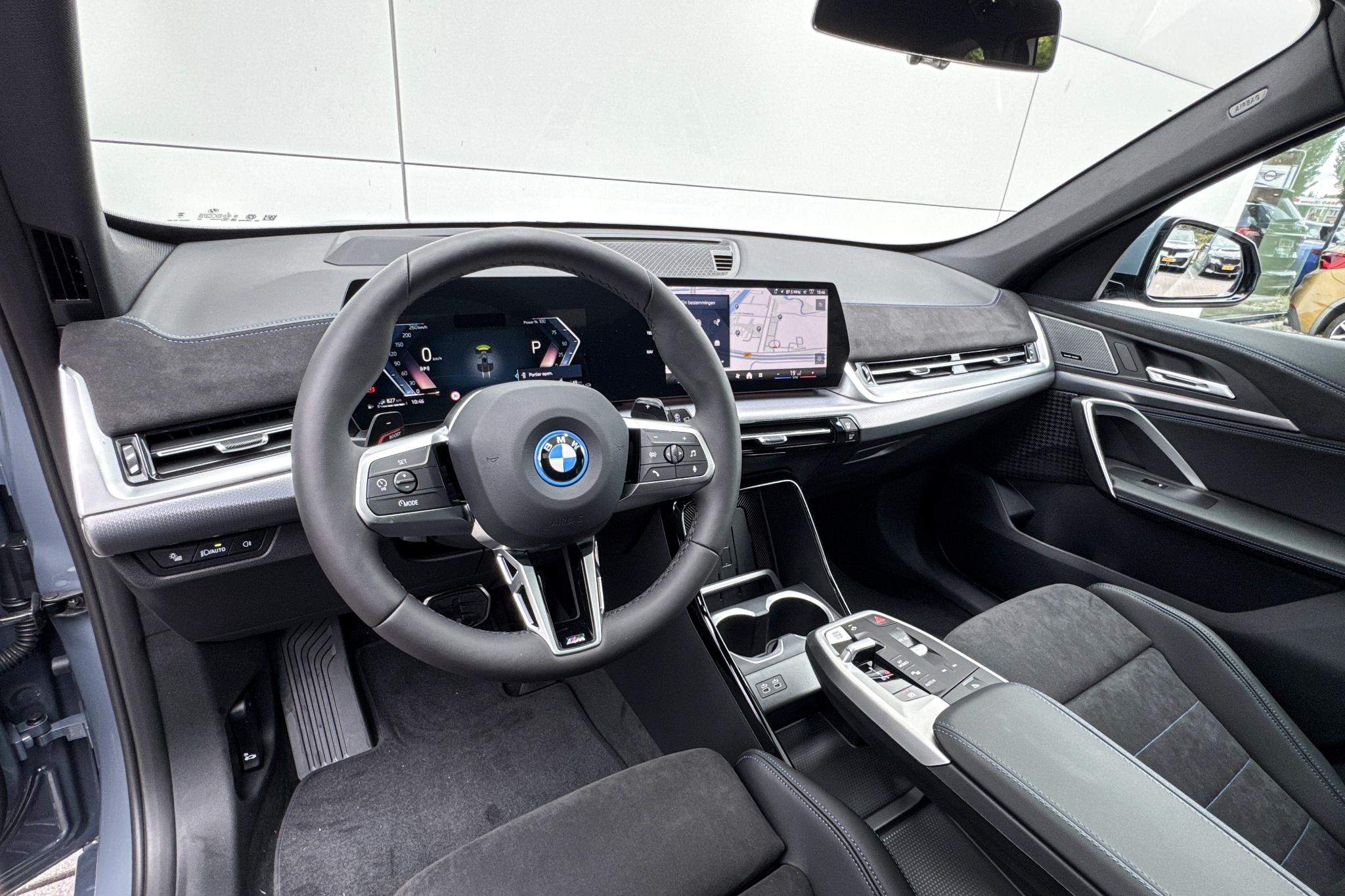 Foto van BMW X1 Xdrive25e