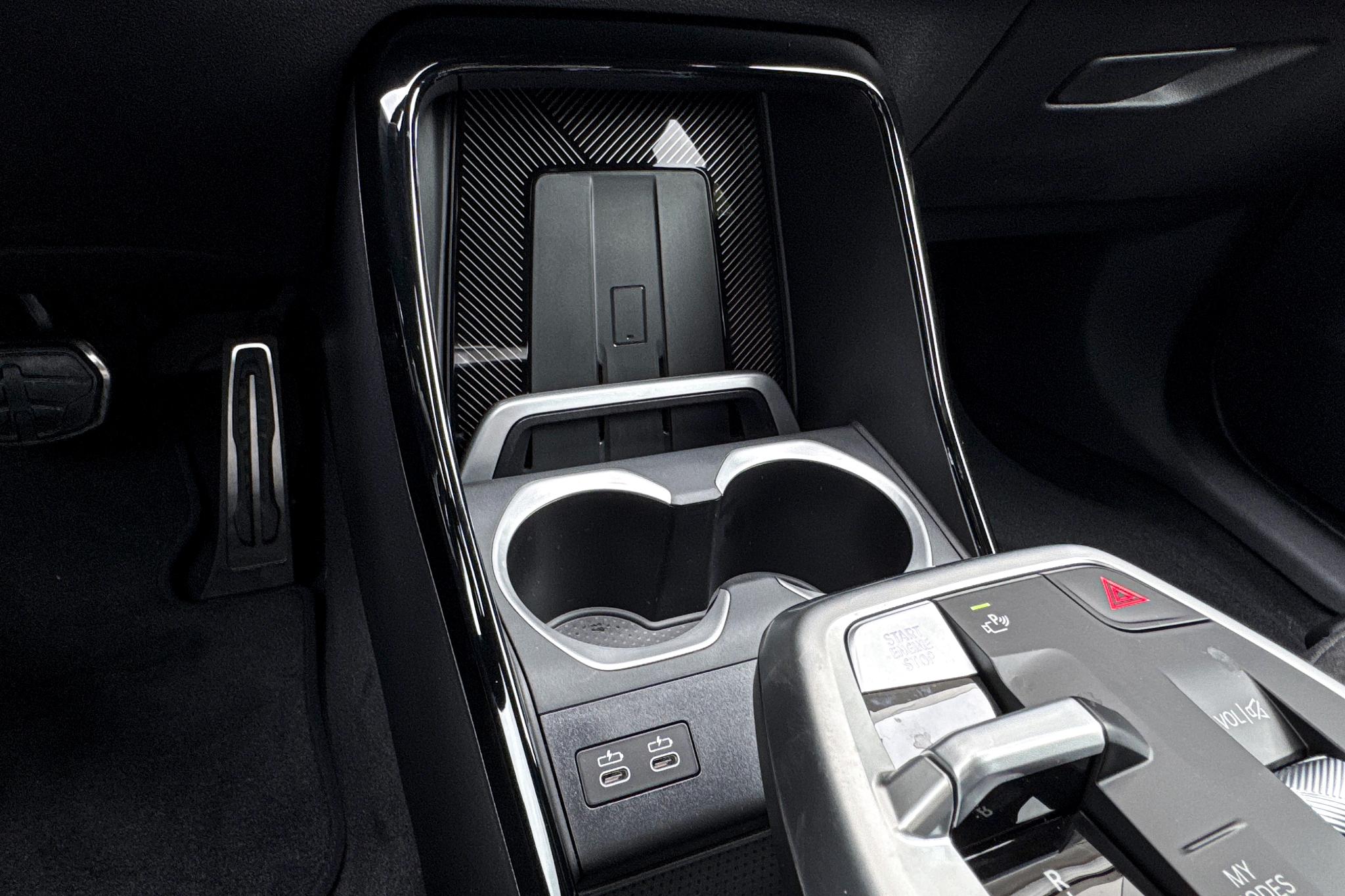 Foto van BMW X1 Xdrive25e