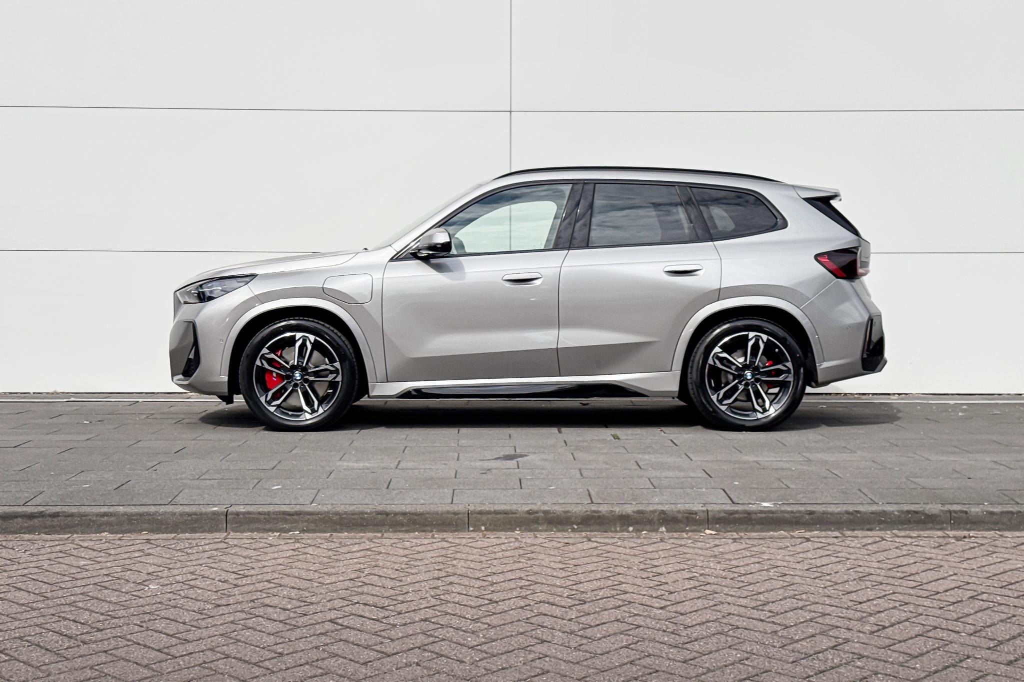 Foto van BMW X1 Xdrive25e