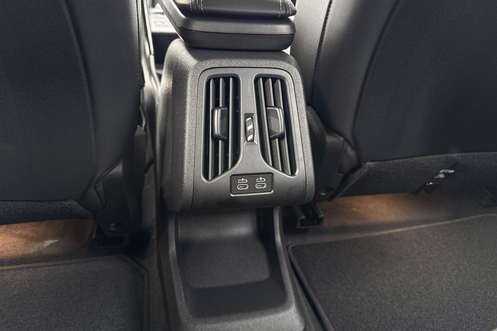 Foto van BMW X1 Xdrive25e