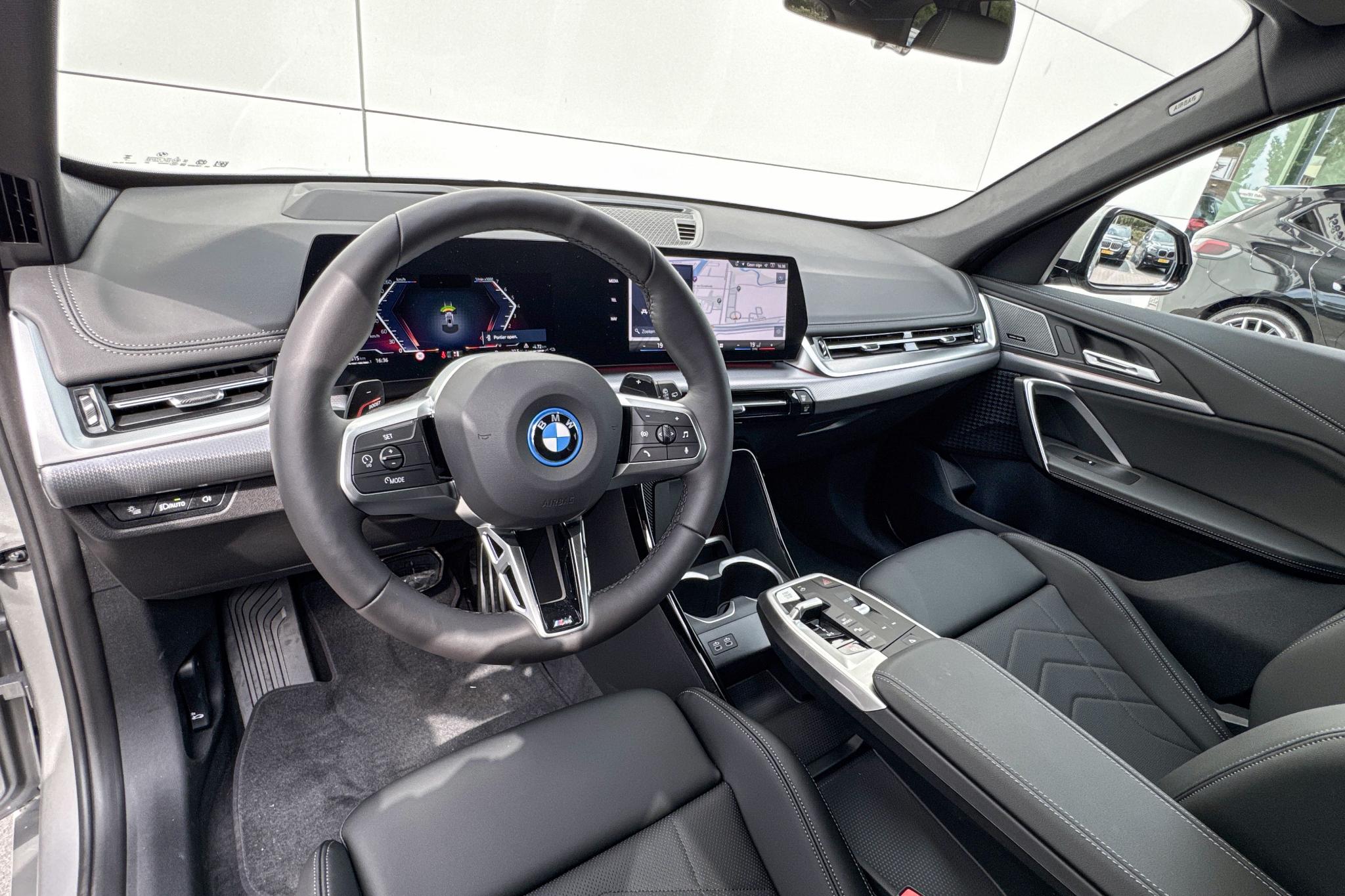 Foto van BMW X1 Xdrive25e