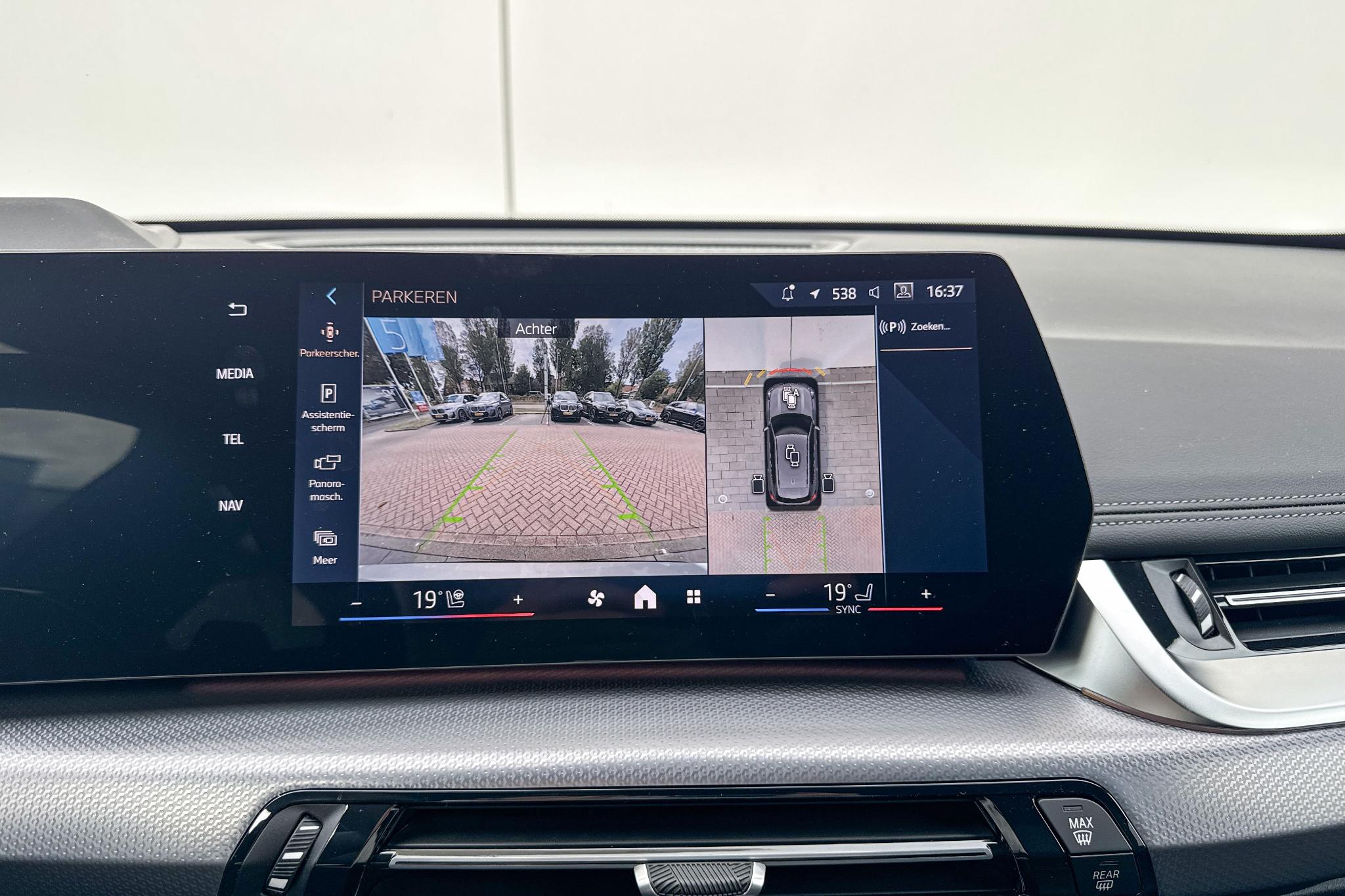 Foto van BMW X1 Xdrive25e