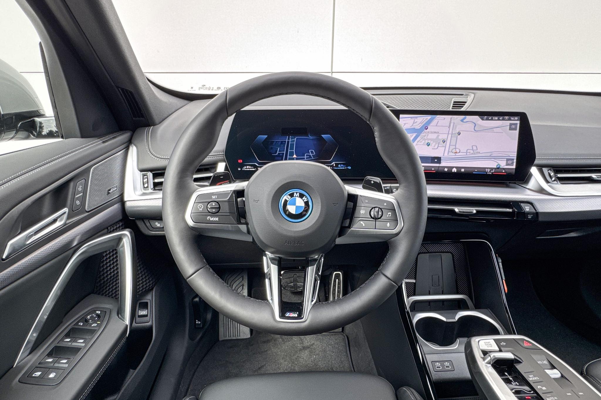 Foto van BMW X1 Xdrive25e