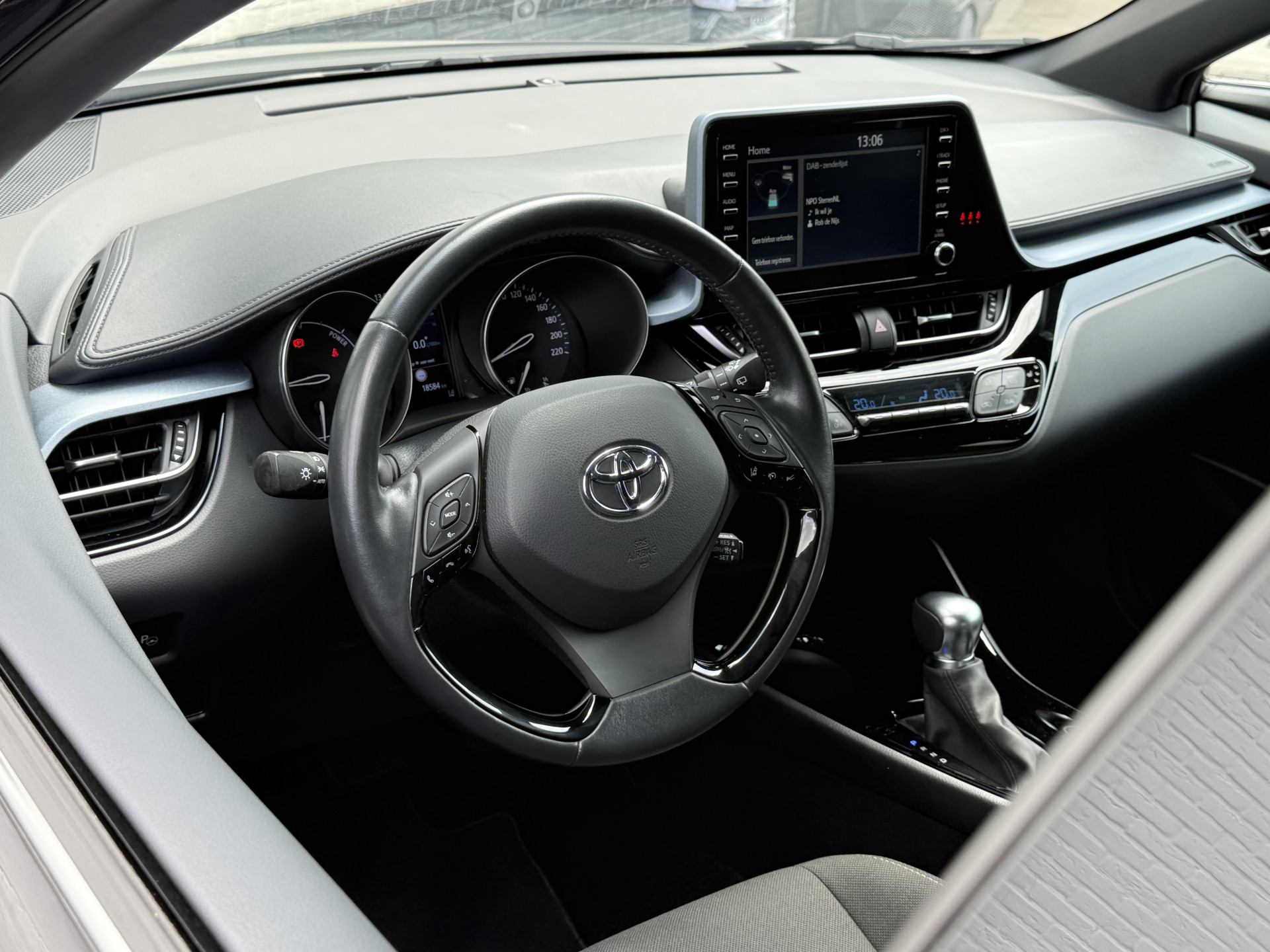 Foto van Toyota C-hr