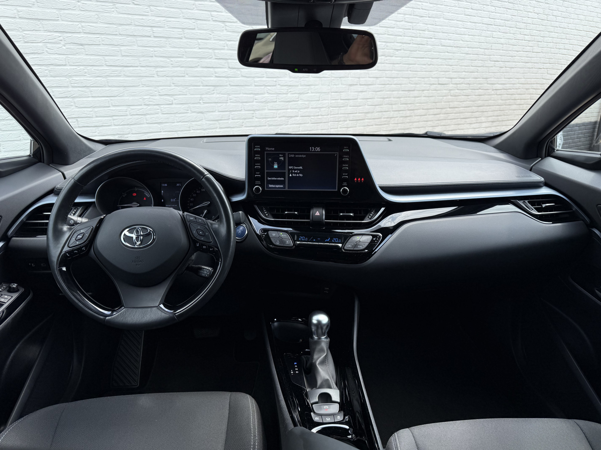 Foto van Toyota C-hr