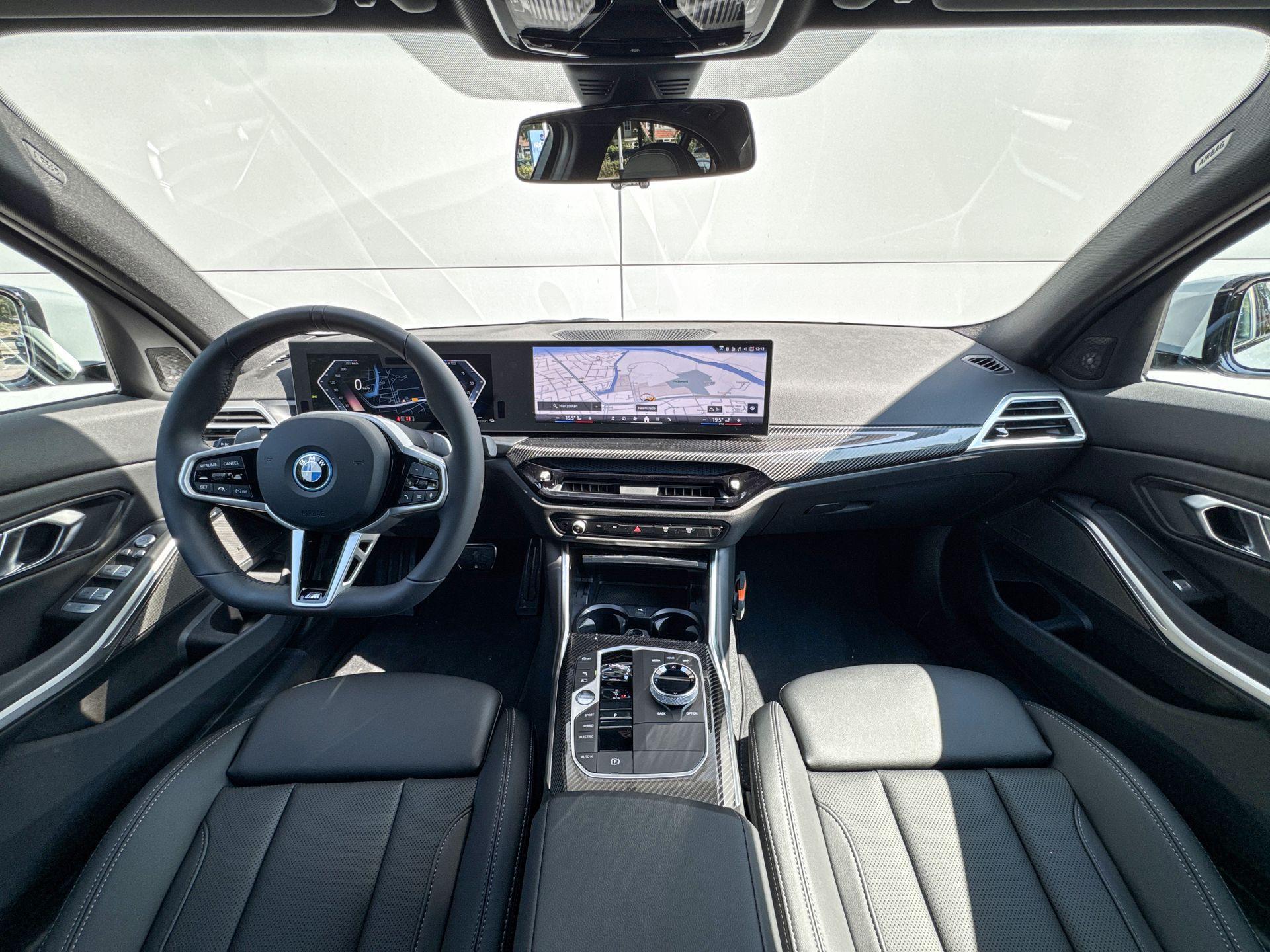 Foto van BMW 330e