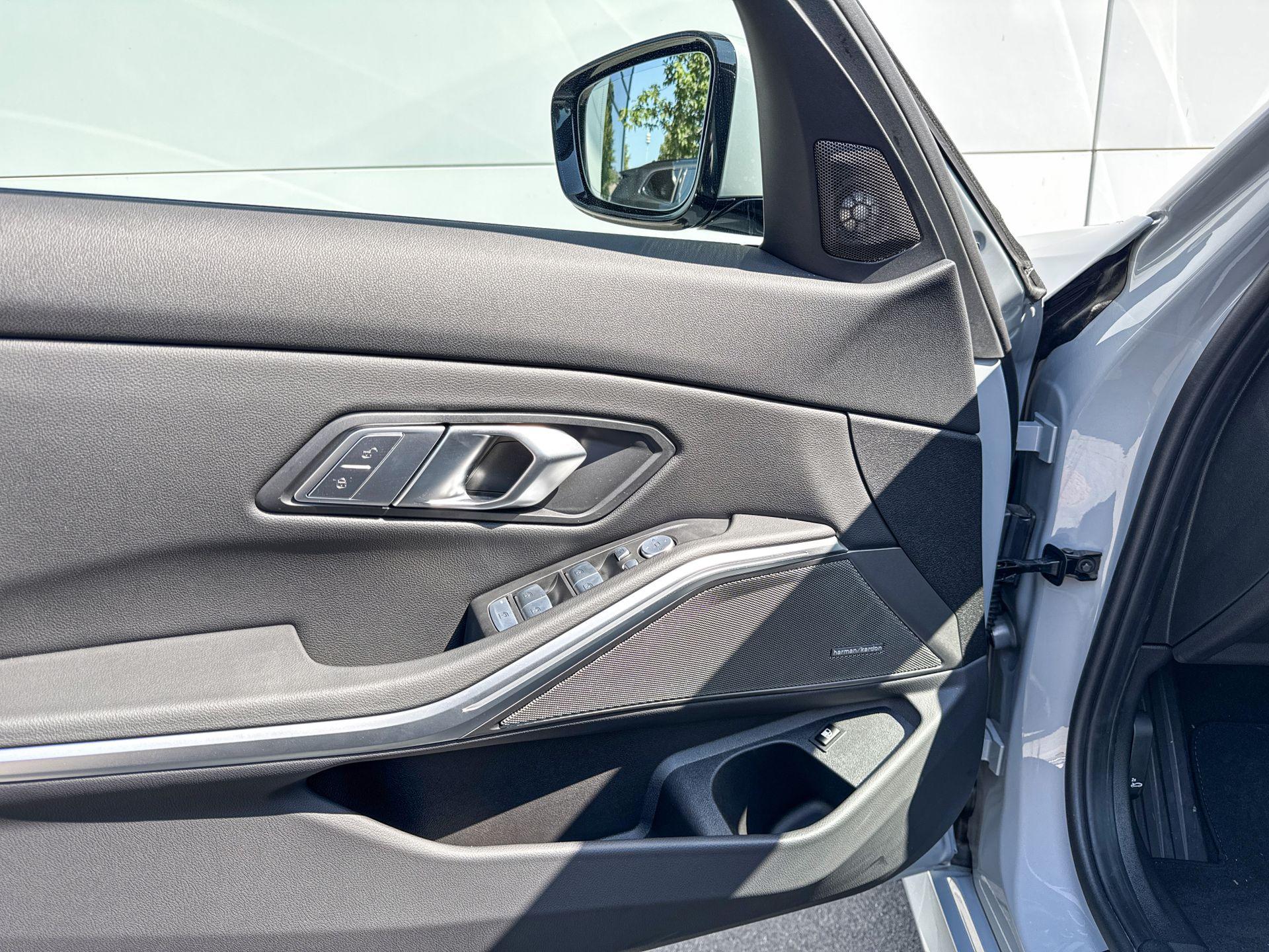 Foto van BMW 330e