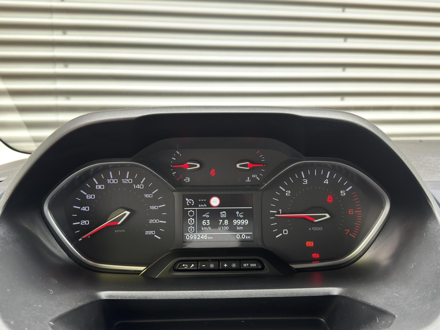 Foto van Peugeot Rifter