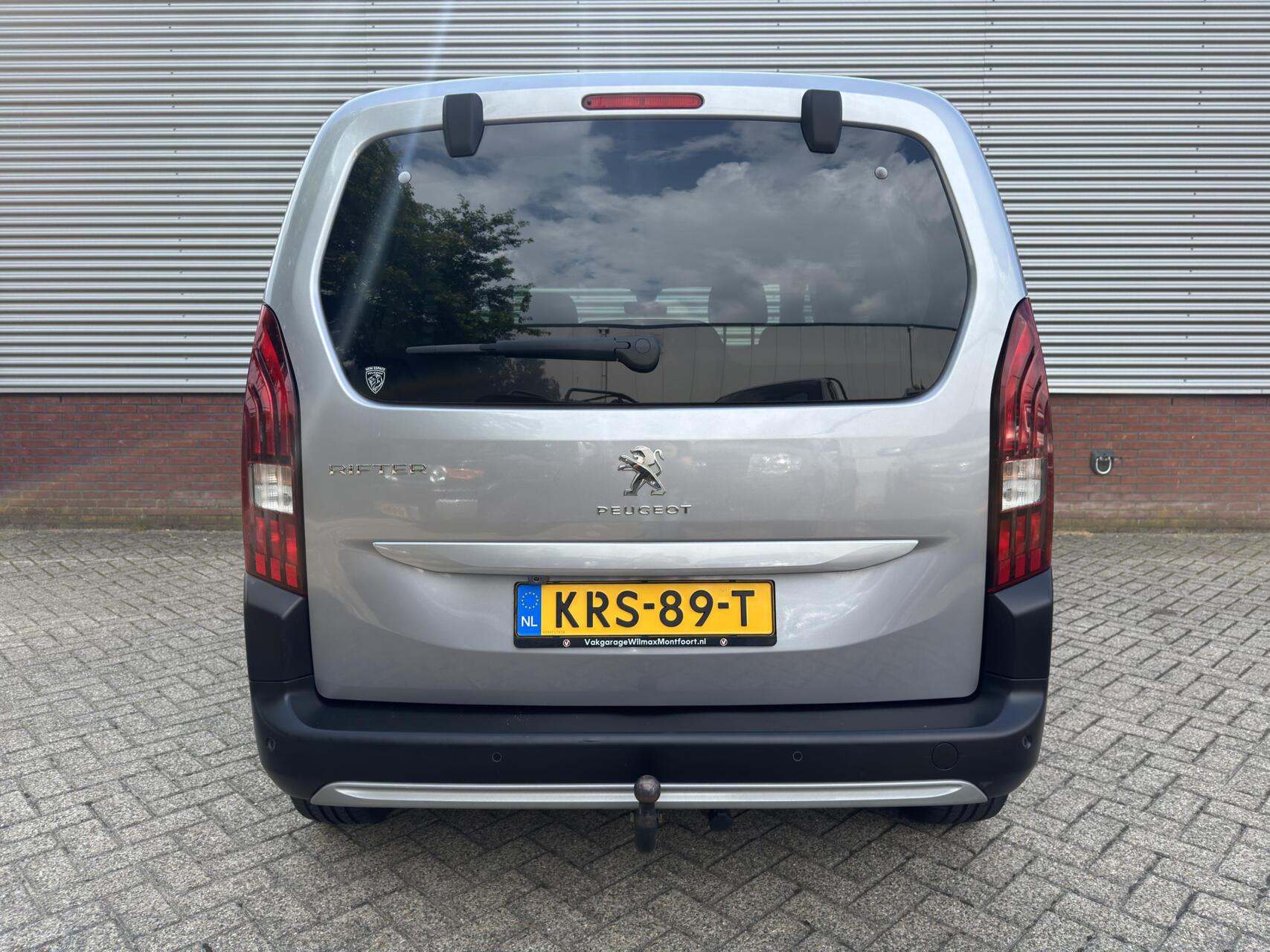 Foto van Peugeot Rifter