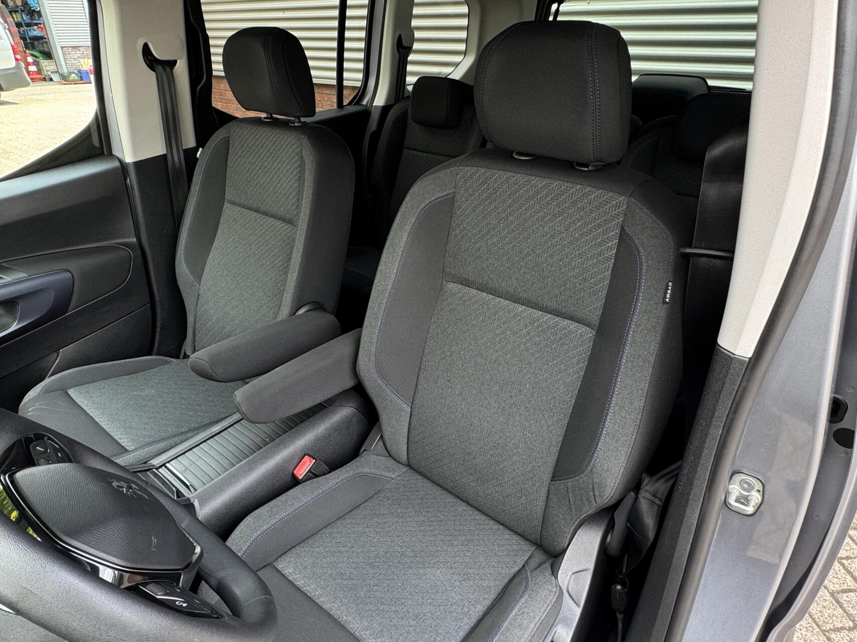 Foto van Peugeot Rifter