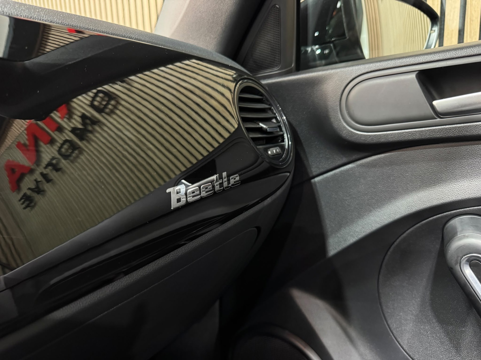 Foto van Volkswagen Beetle Cabriolet