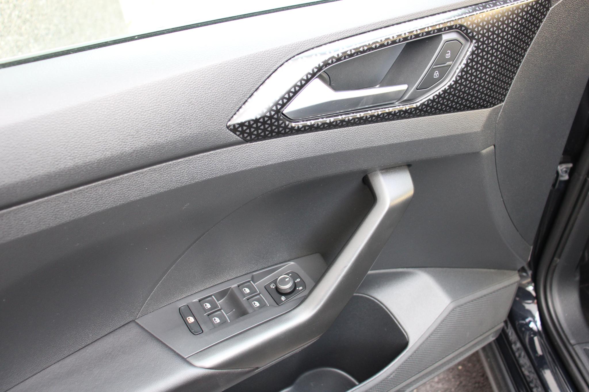 Foto van Volkswagen T-cross