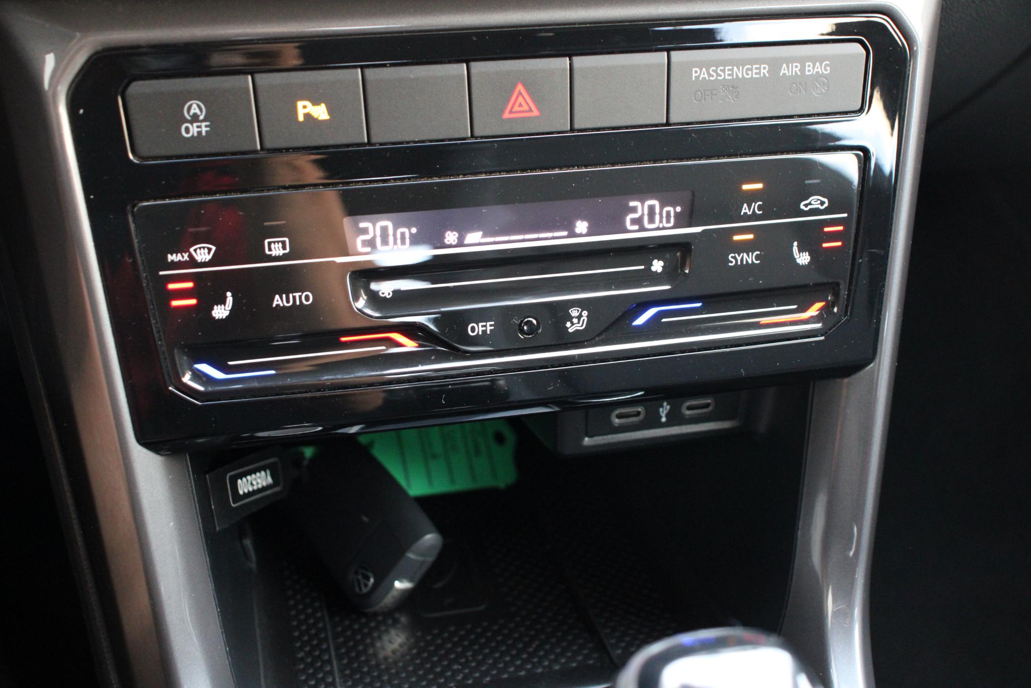 Foto van Volkswagen T-cross