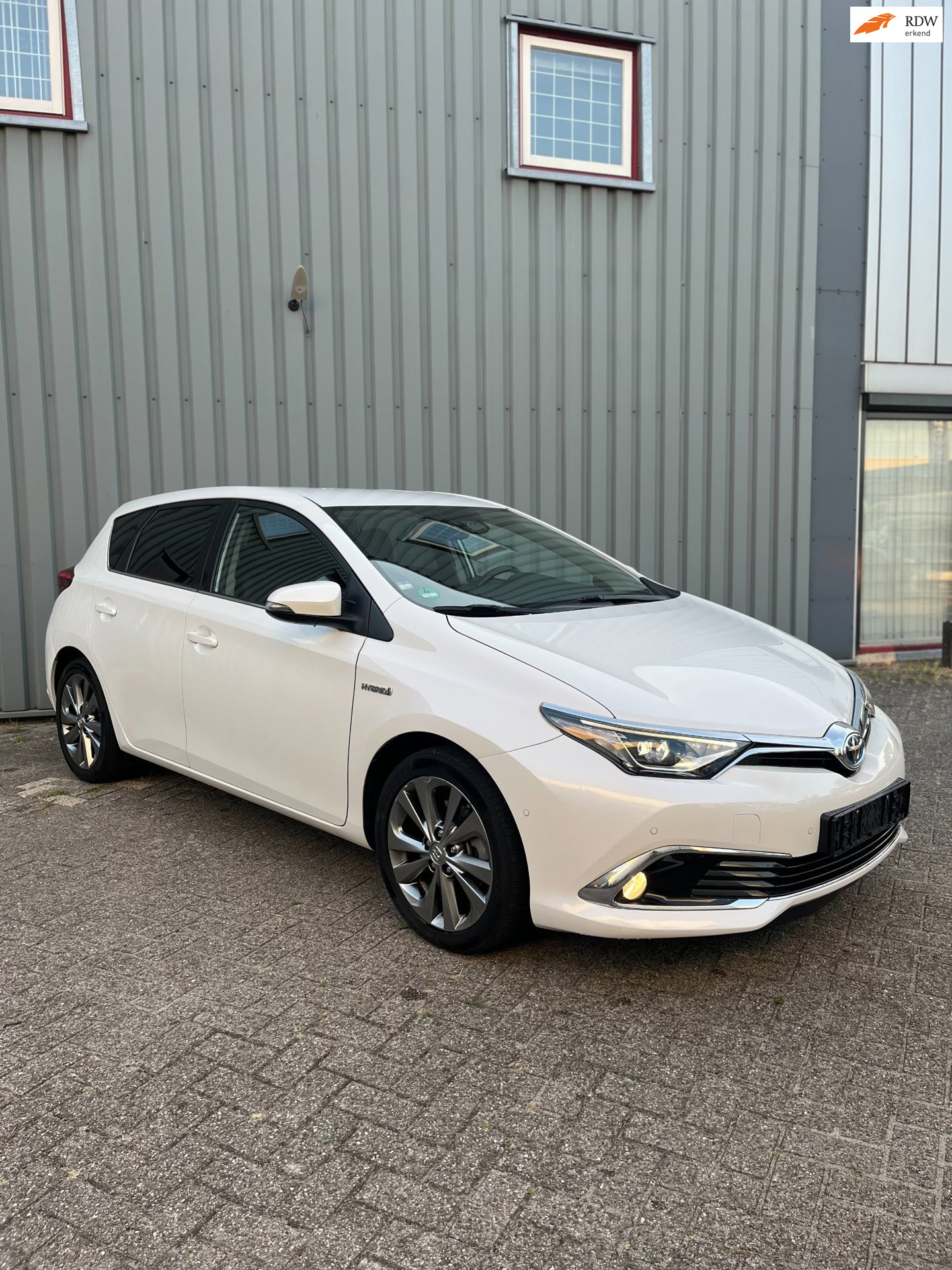 Toyota Auris 1.8 Hybrid Executive zeer nette auto 2016 - voorkant