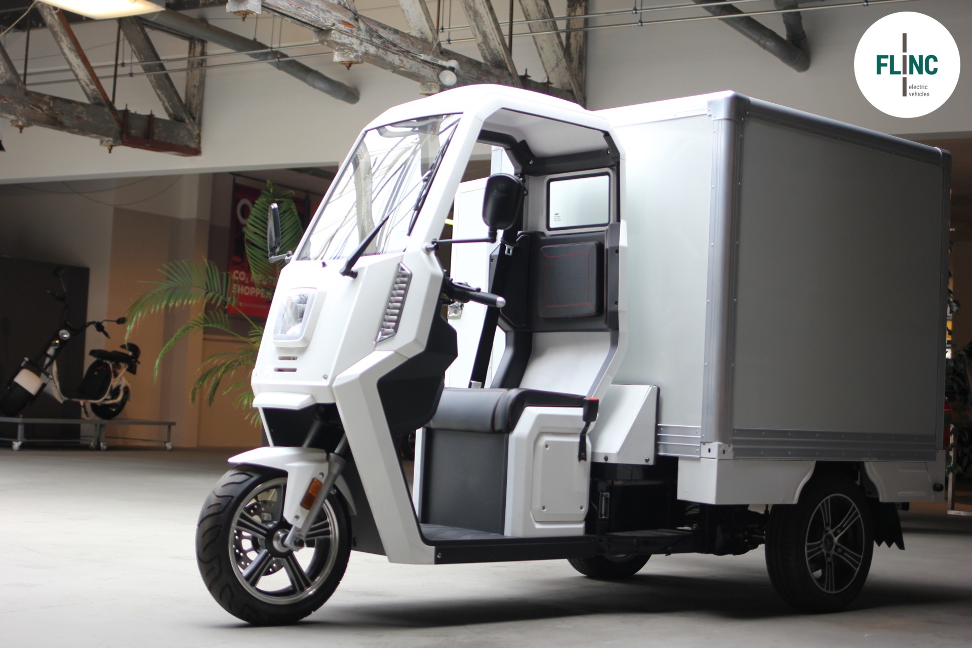 Flinc Tuktuk 100% elektrisch 2026 - voorkant