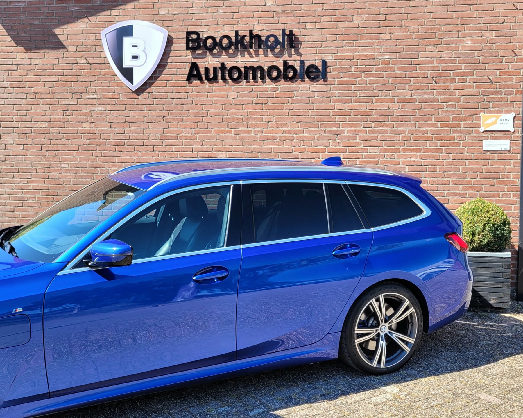 Foto van BMW 330e