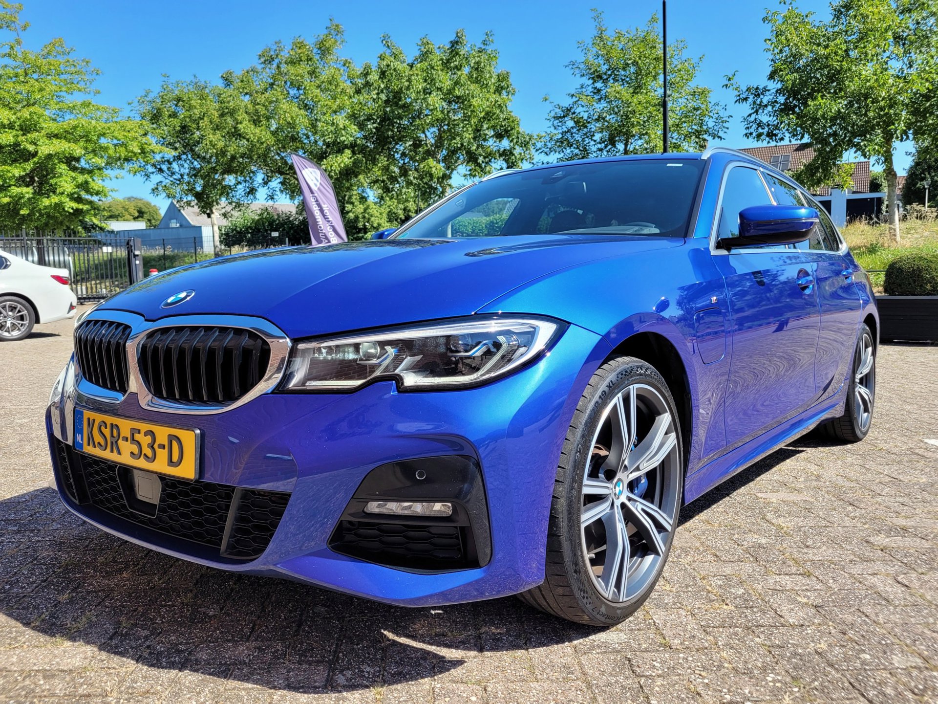 Foto van BMW 330e