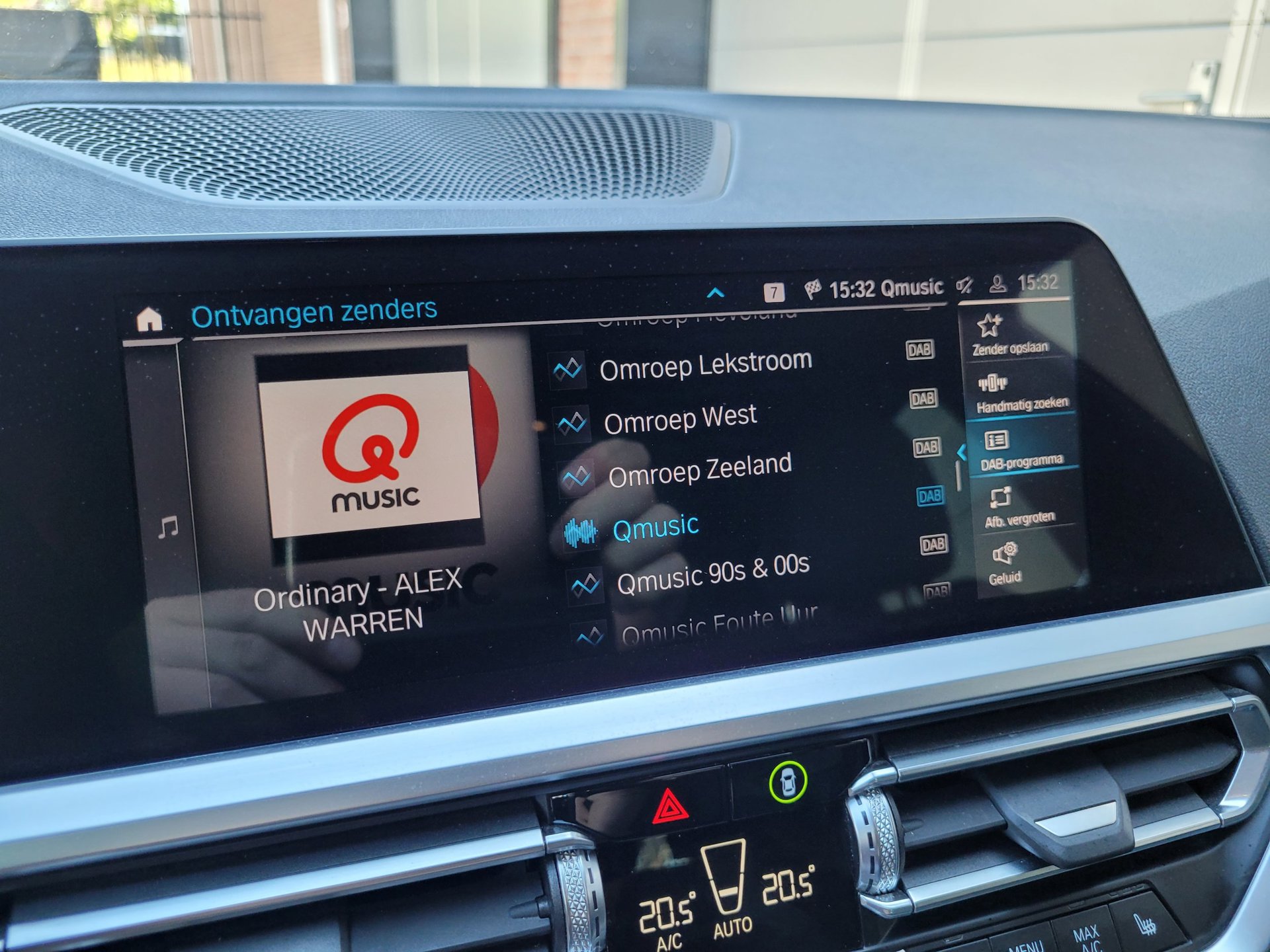 Foto van BMW 330e