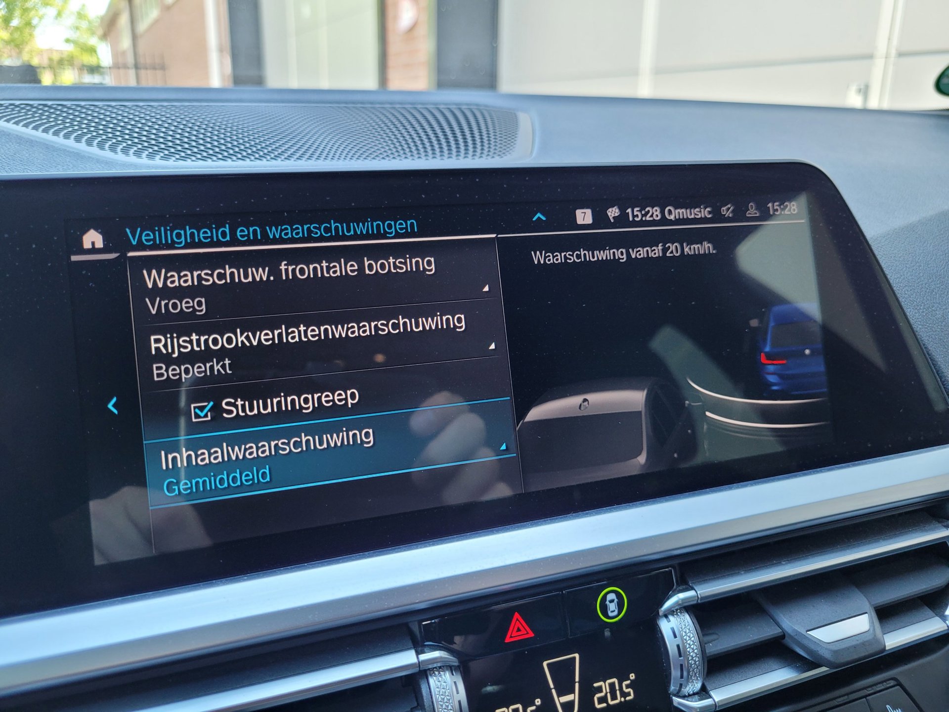 Foto van BMW 330e