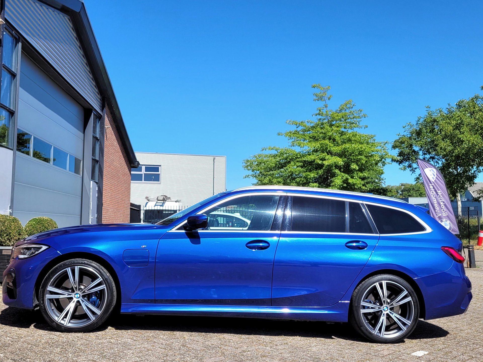 Foto van BMW 330e