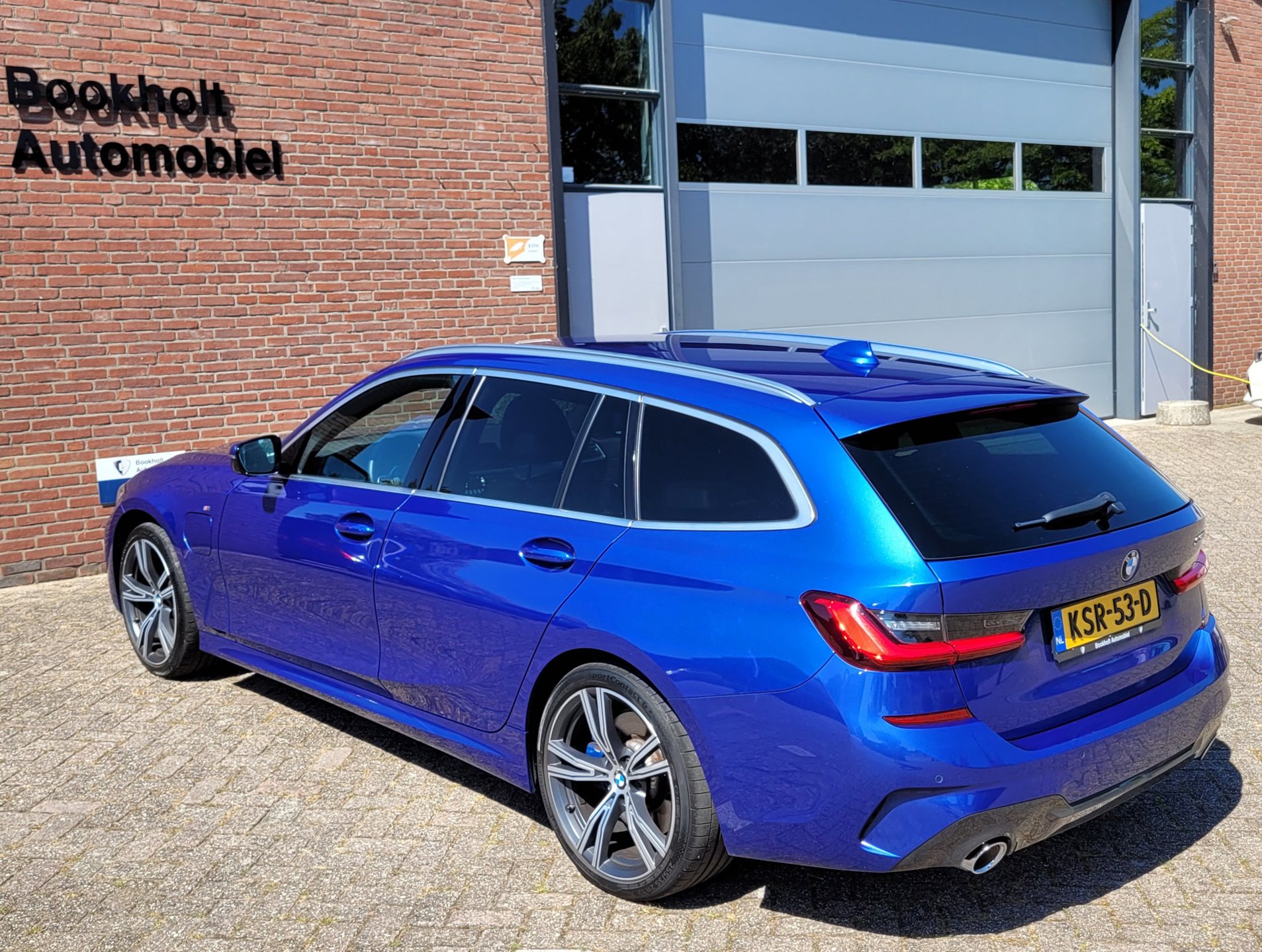 Foto van BMW 330e