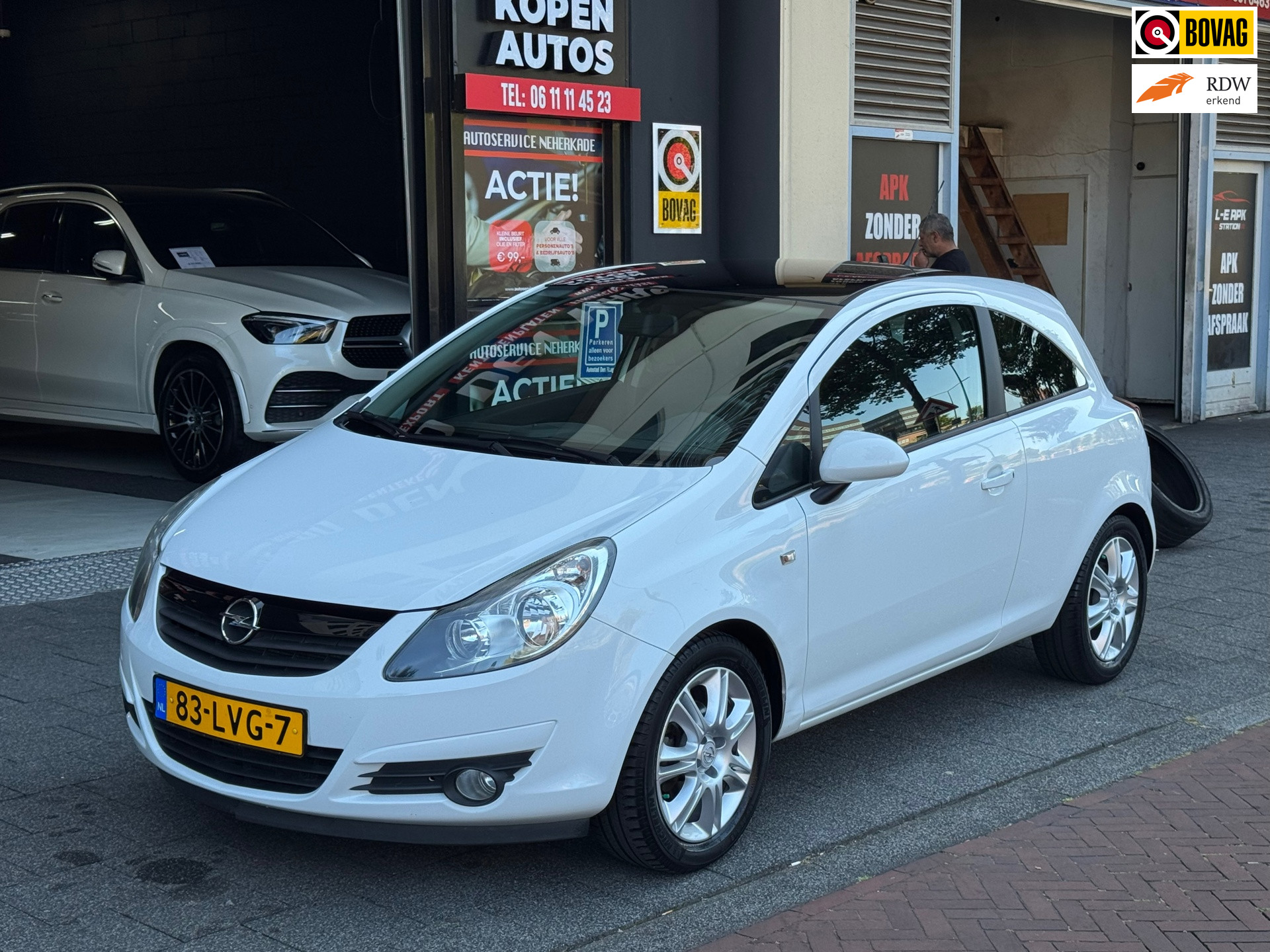 Opel Corsa 1.4-16V Color Edition 2010 - voorkant