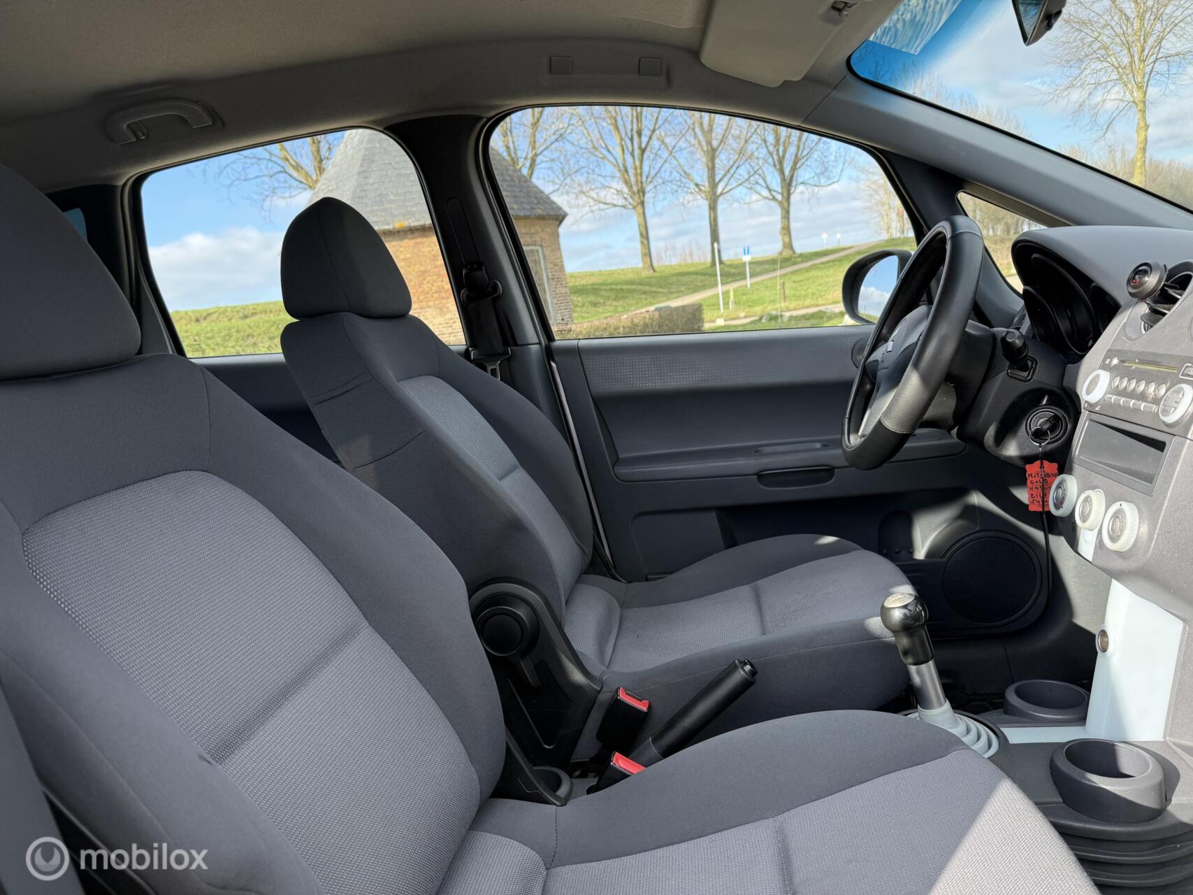 Foto van Mitsubishi Mitsubishi Colt